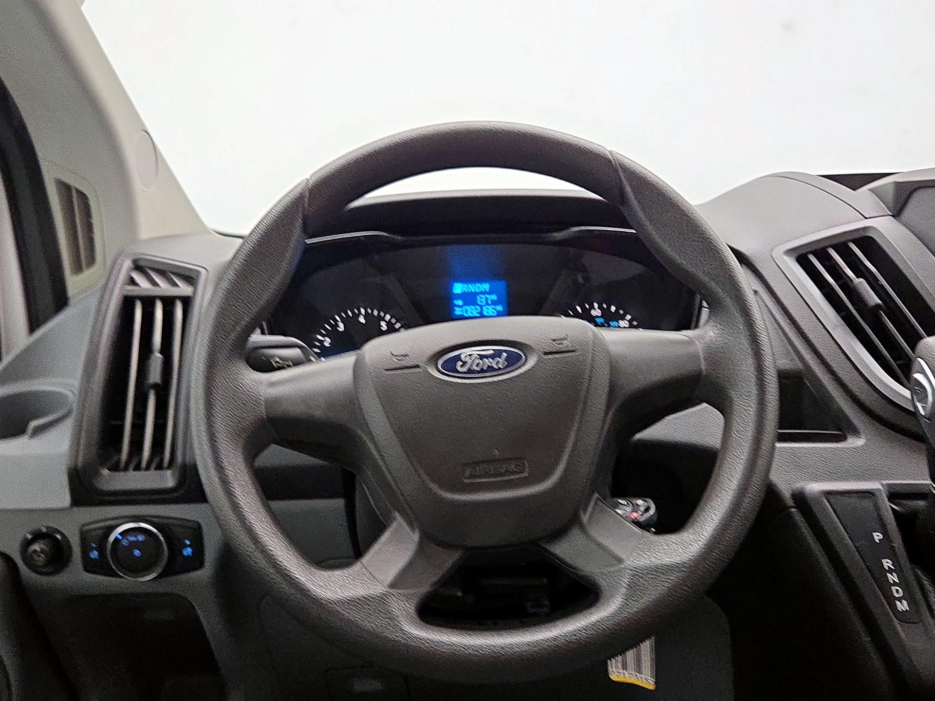 Thumbnail: 2018 Ford Transit Series - 10