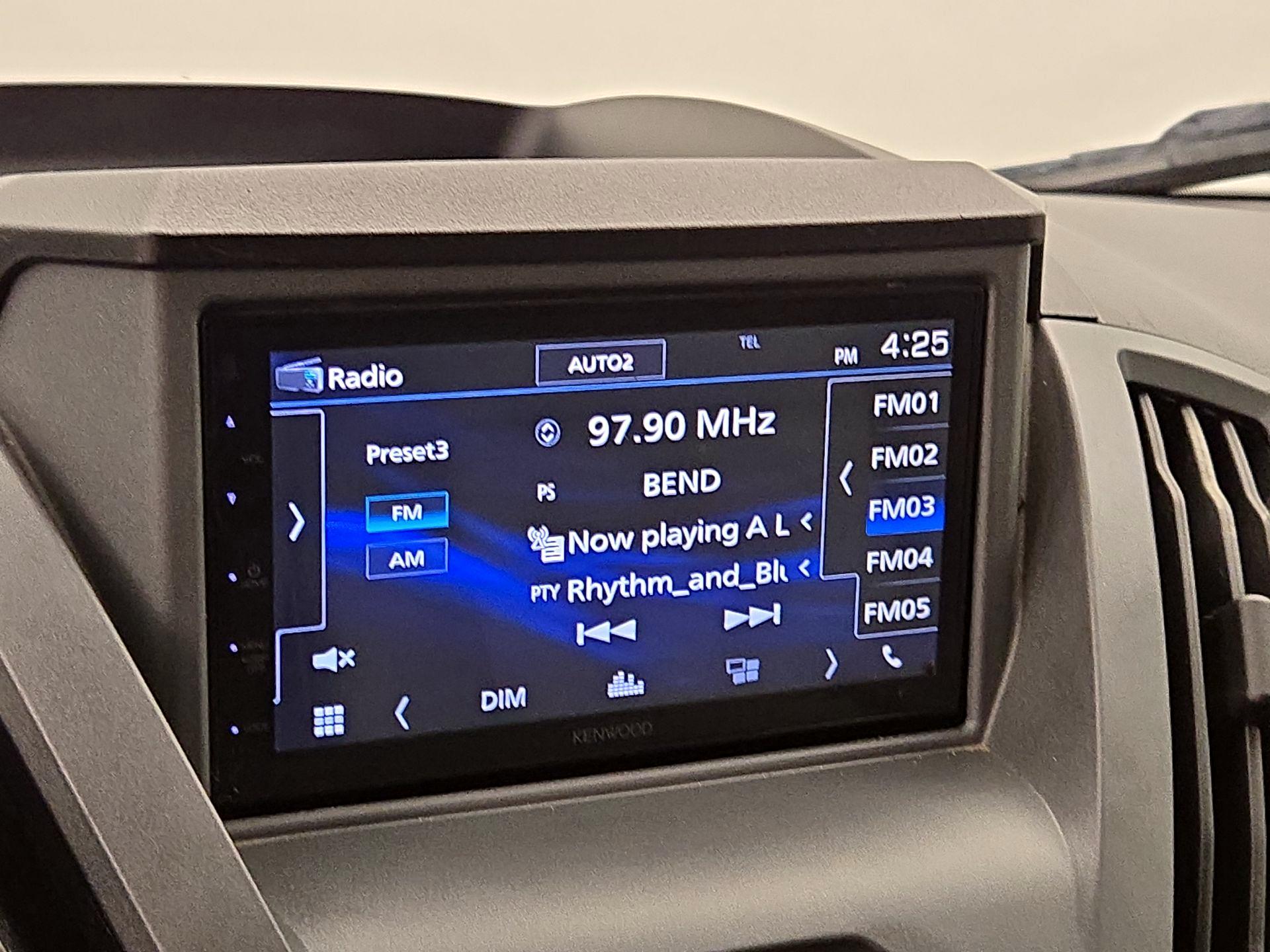 Thumbnail: 2018 Ford Transit Series - 15