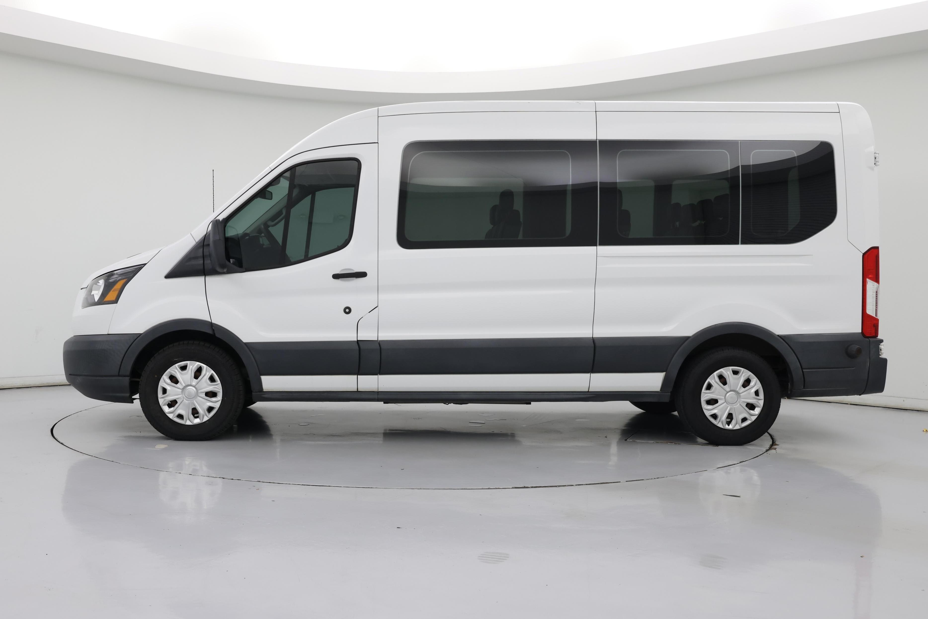 Thumbnail: 2018 Ford Transit Series - 3