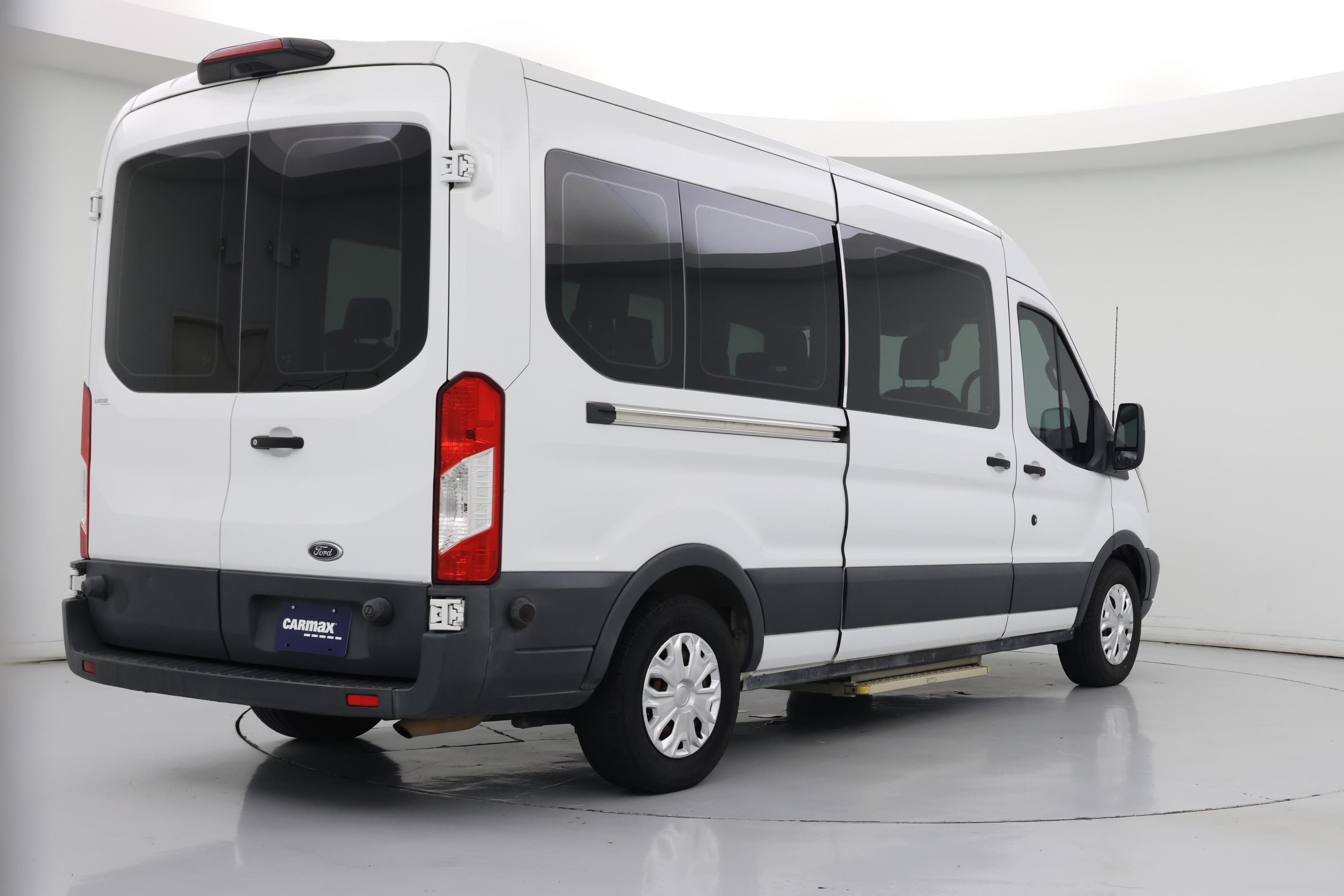 Thumbnail: 2018 Ford Transit Series - 8