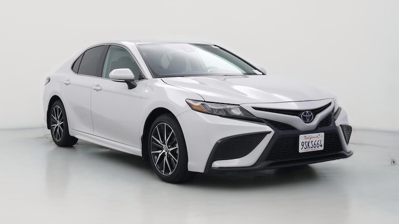 2024 Toyota Camry SE Hero Image