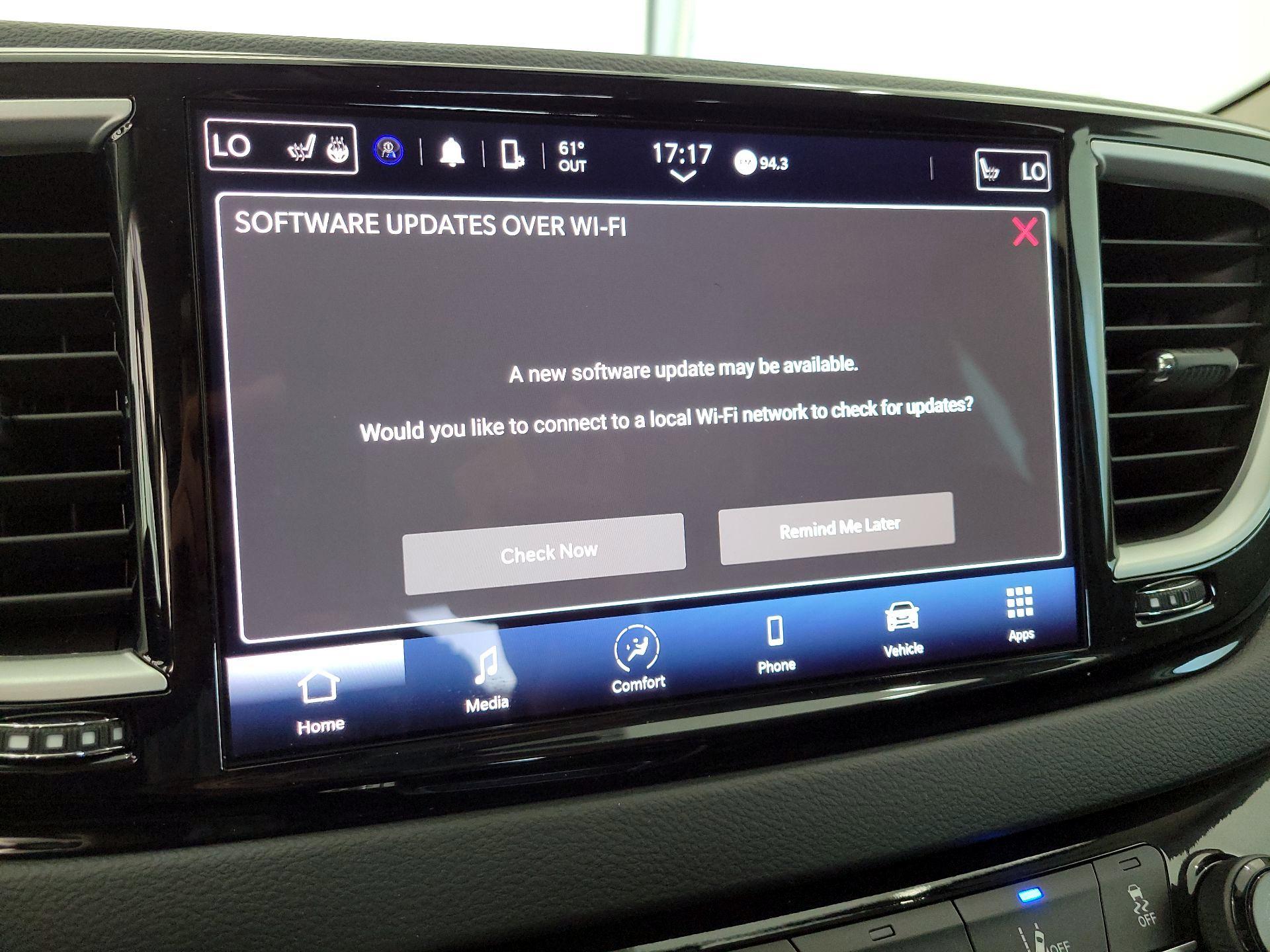 Thumbnail: 2024 Chrysler Pacifica - 14