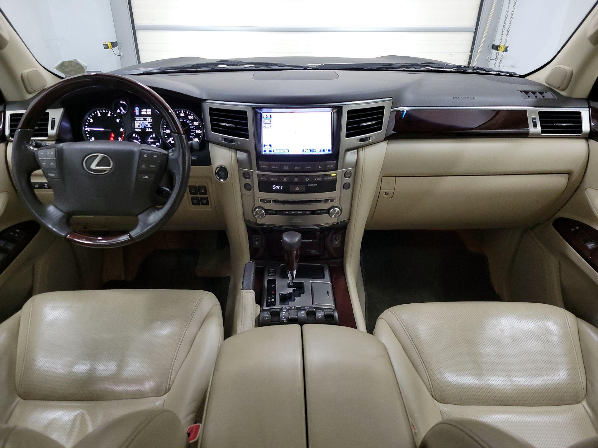 Thumbnail: 2015 Lexus LX - 9