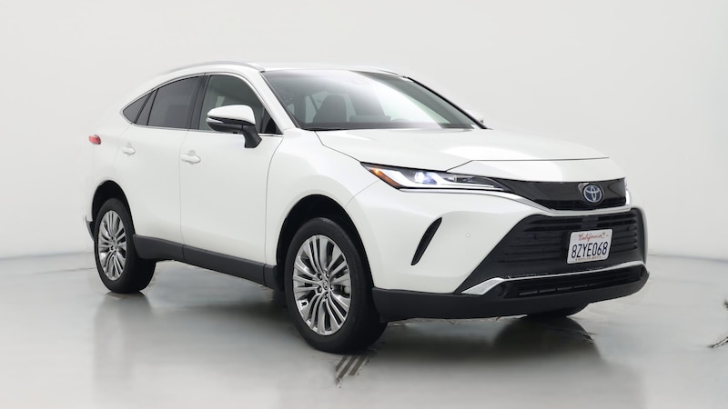 2022 Toyota Venza XLE Hero Image