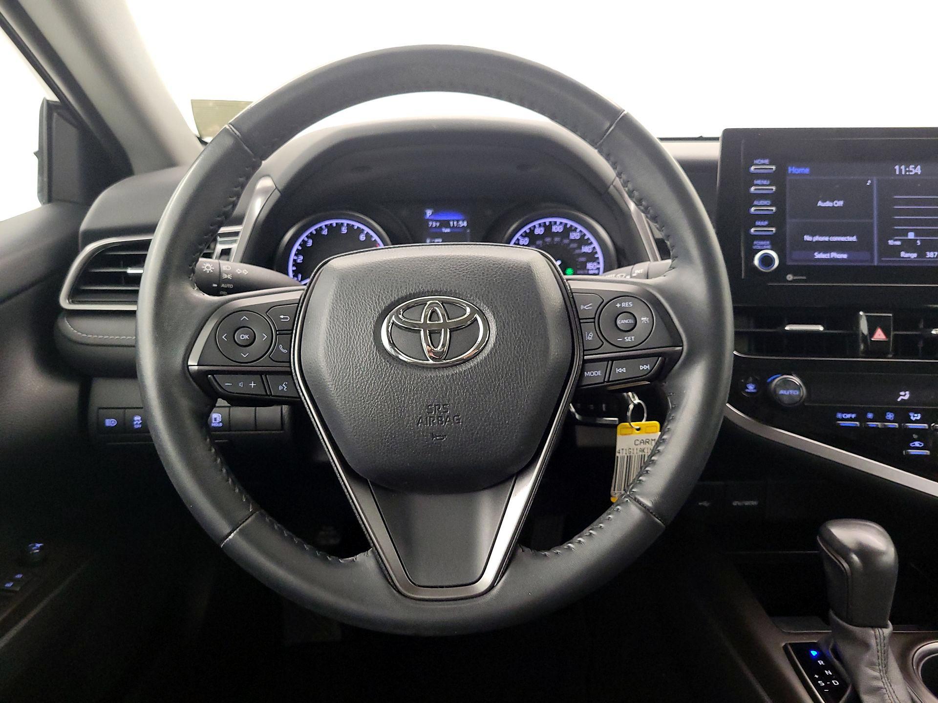 Thumbnail: 2022 Toyota Camry - 10
