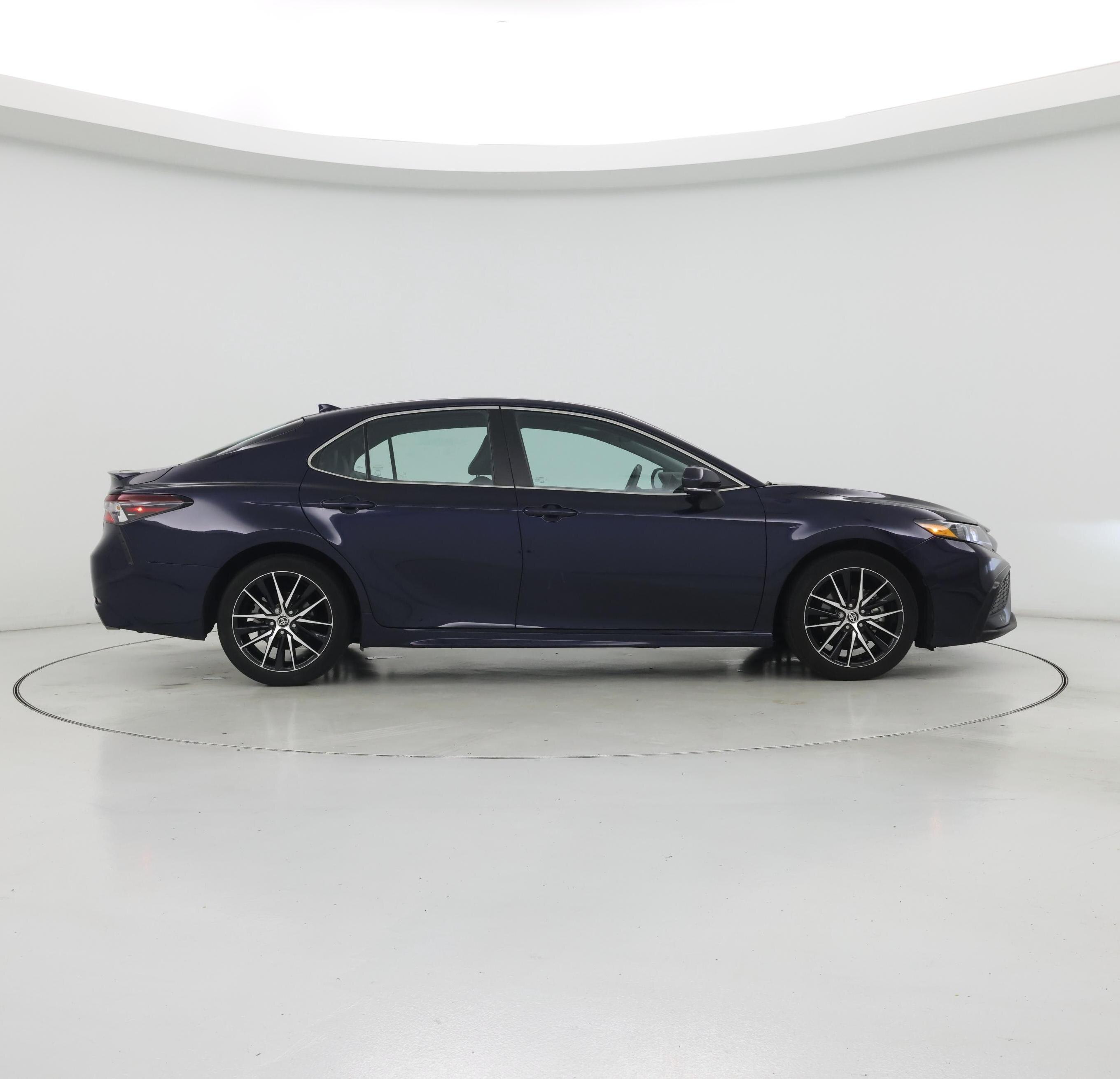 Thumbnail: 2022 Toyota Camry - 7