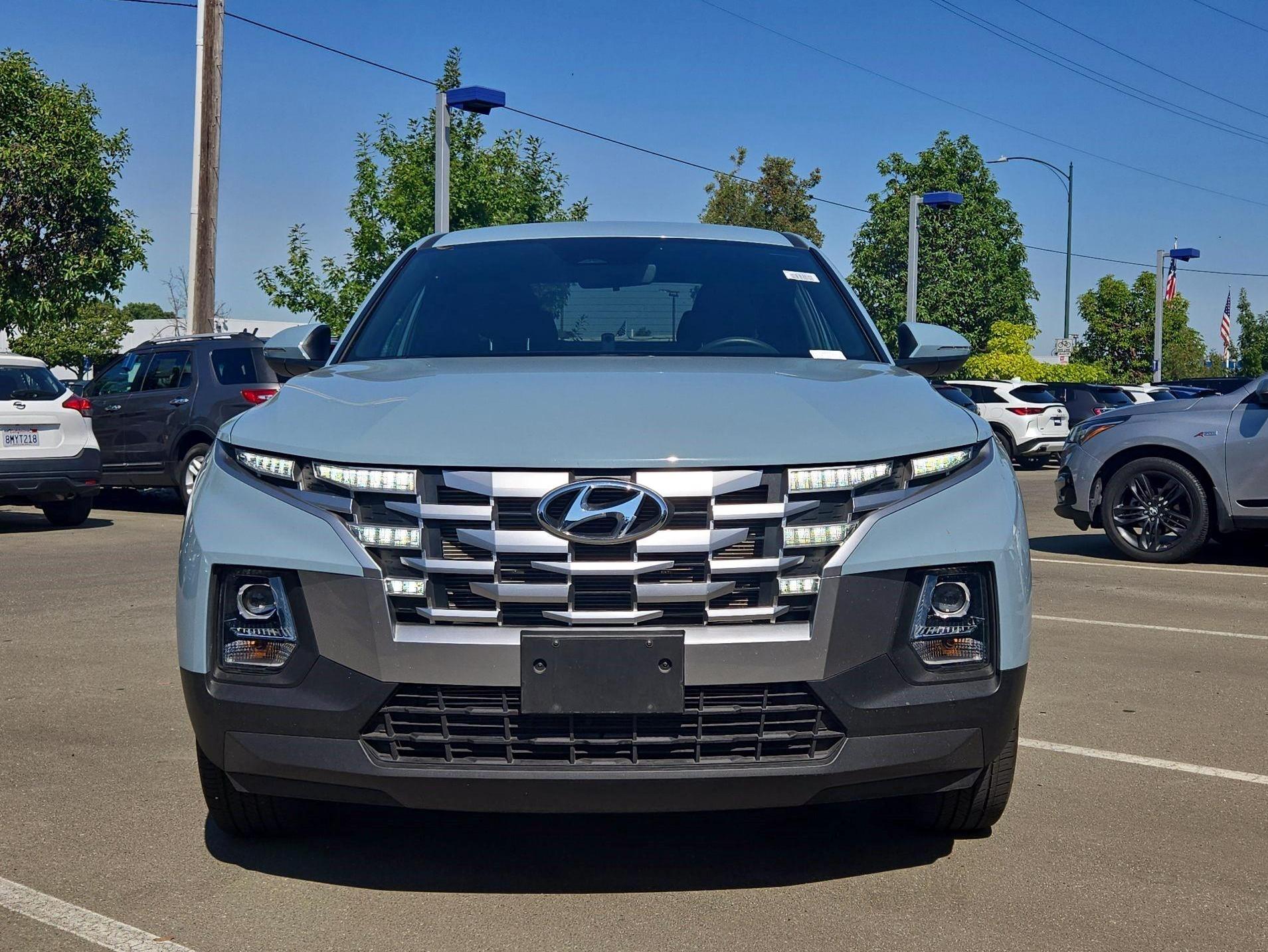 Thumbnail: 2022 Hyundai Santa Cruz - 2