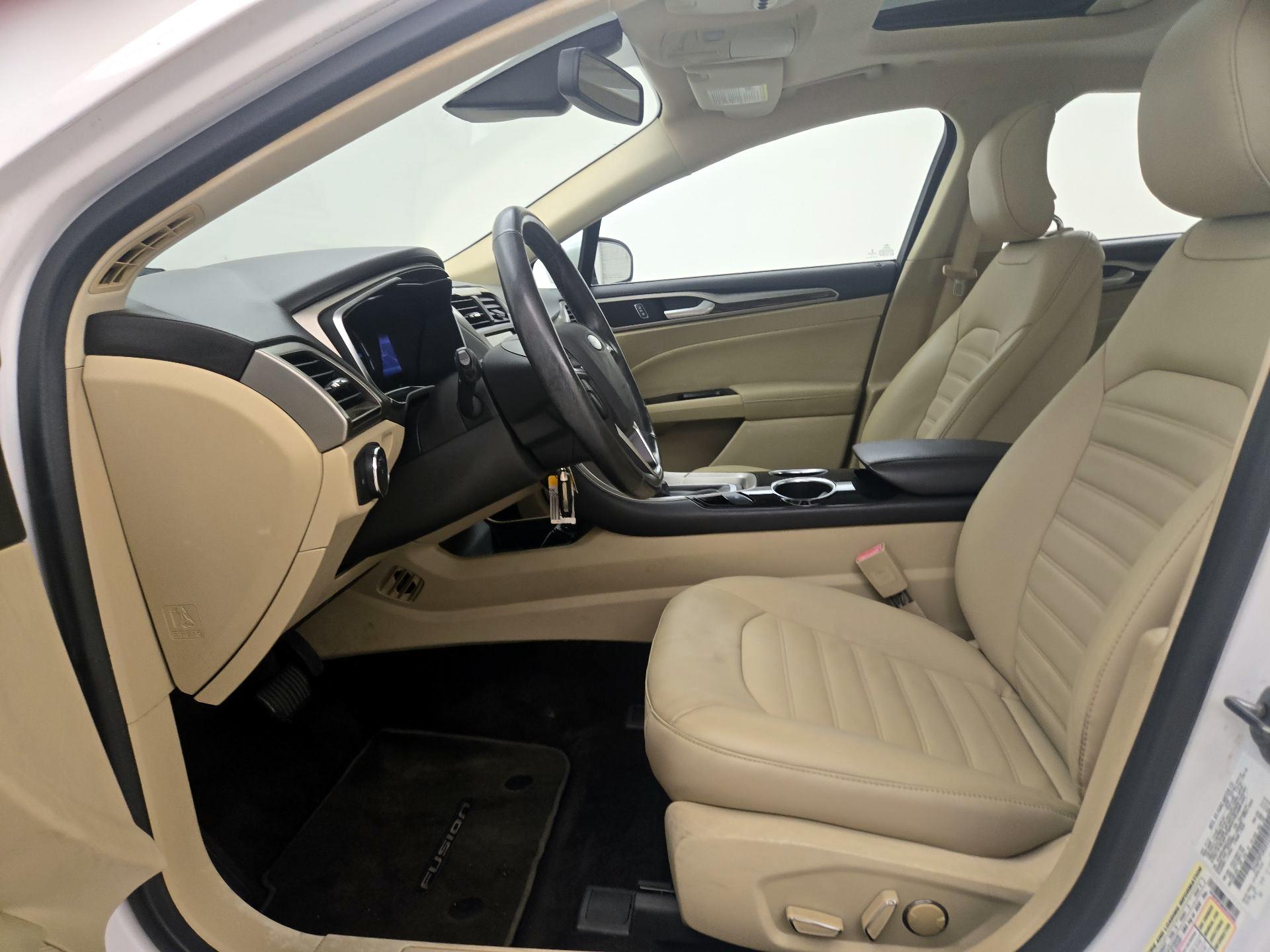 Thumbnail: 2013 Ford Fusion - 11