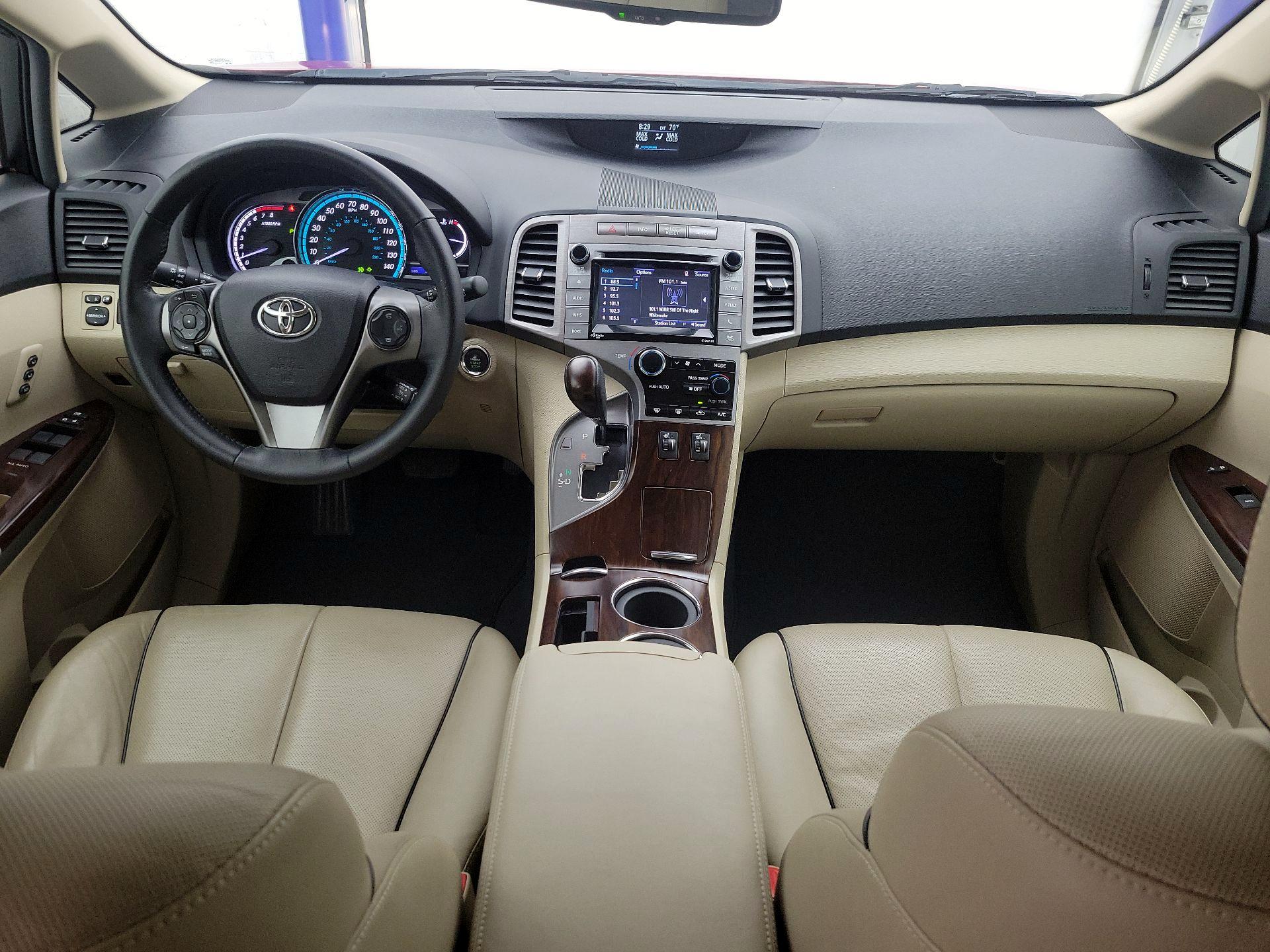Thumbnail: 2015 Toyota Venza - 9