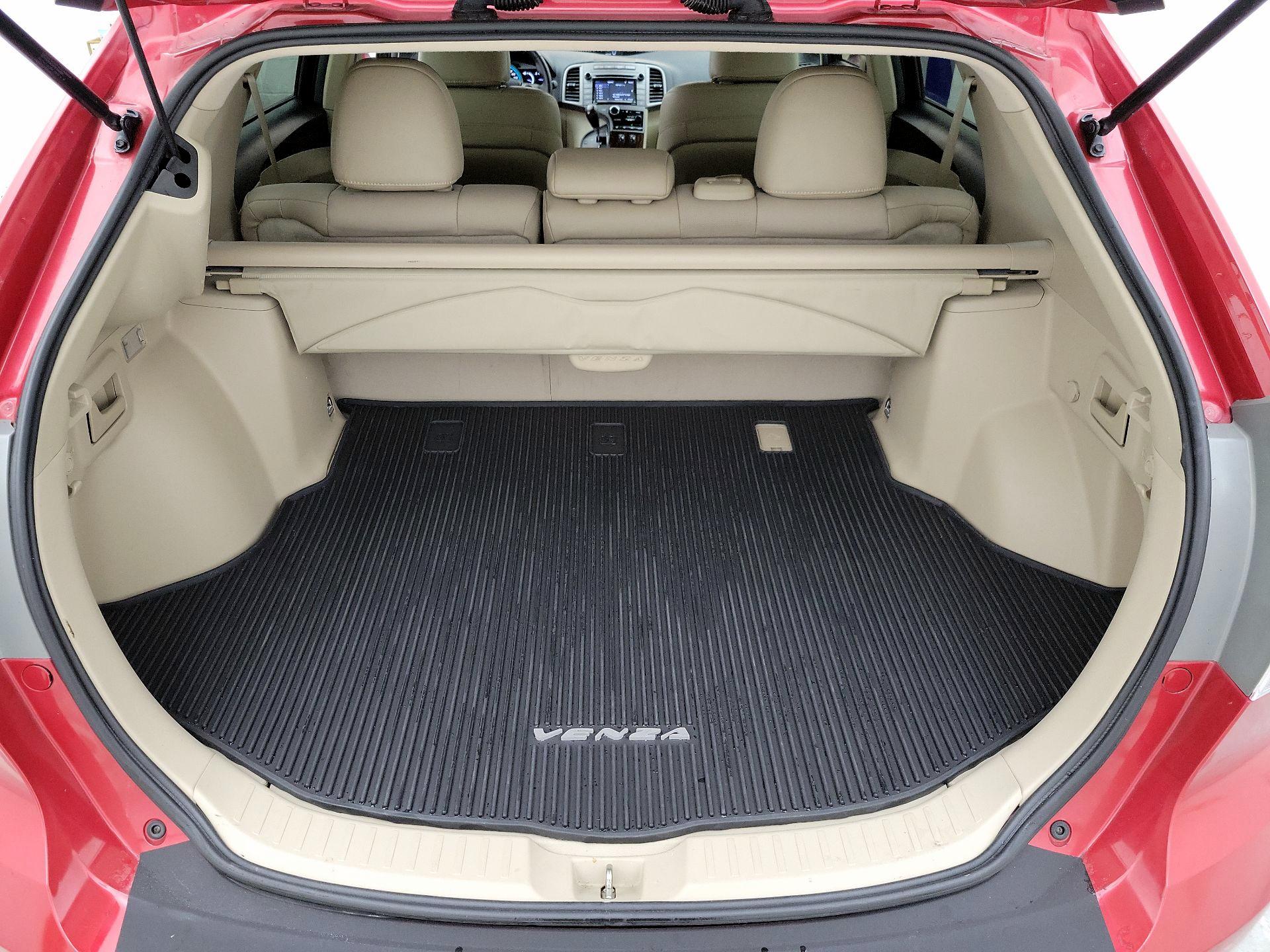Thumbnail: 2015 Toyota Venza - 20