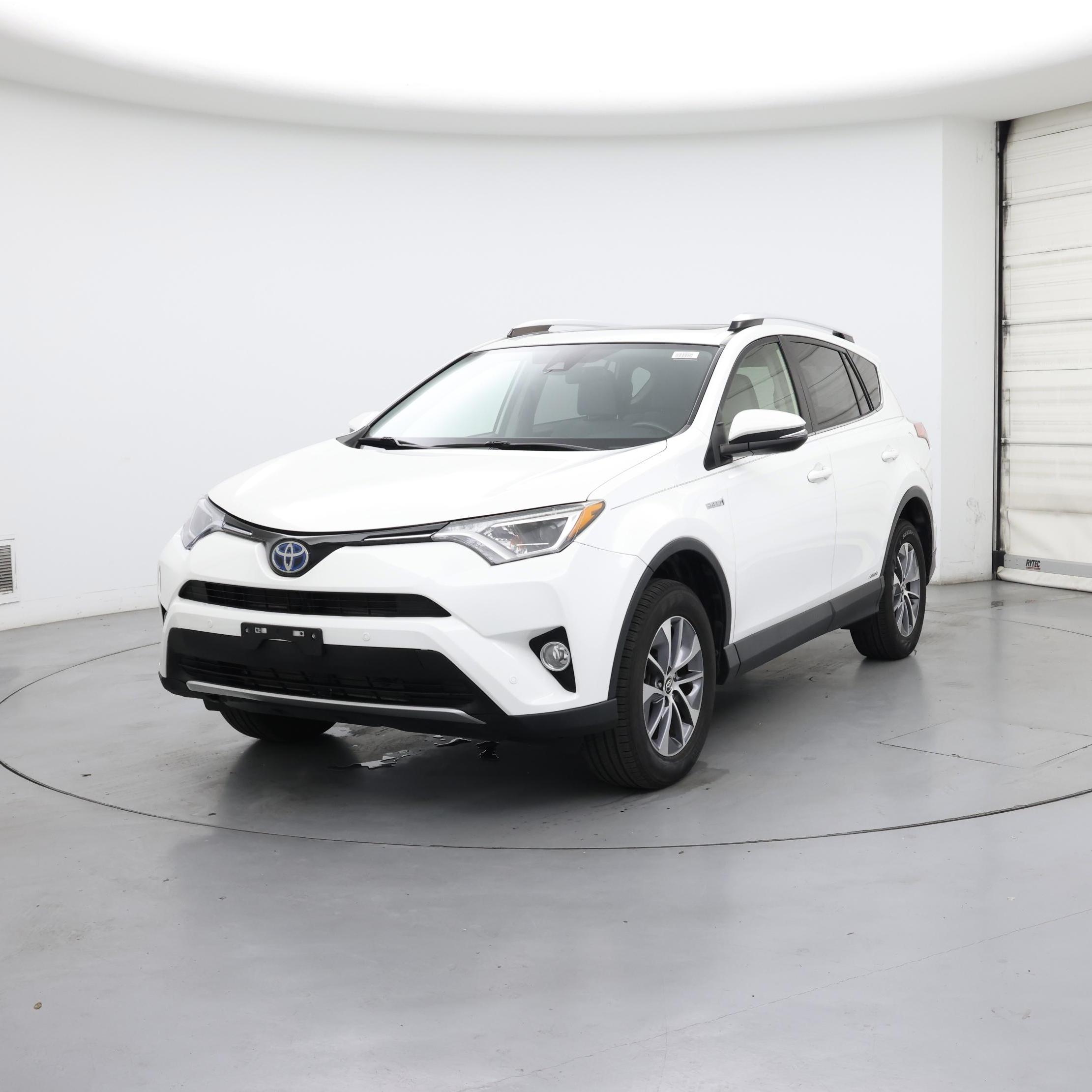 Thumbnail: 2016 Toyota RAV4 - 4