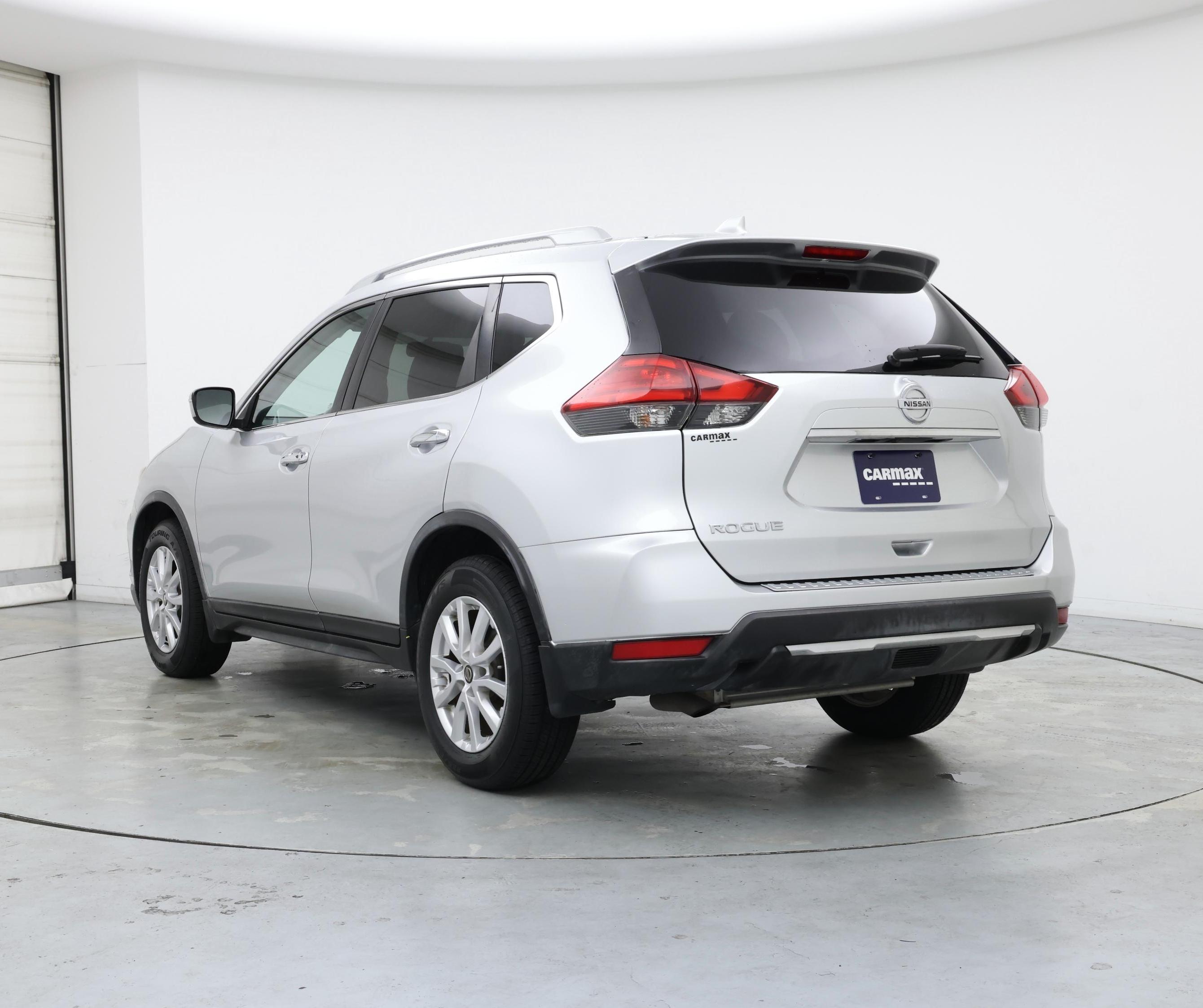 Thumbnail: 2017 Nissan Rogue - 2