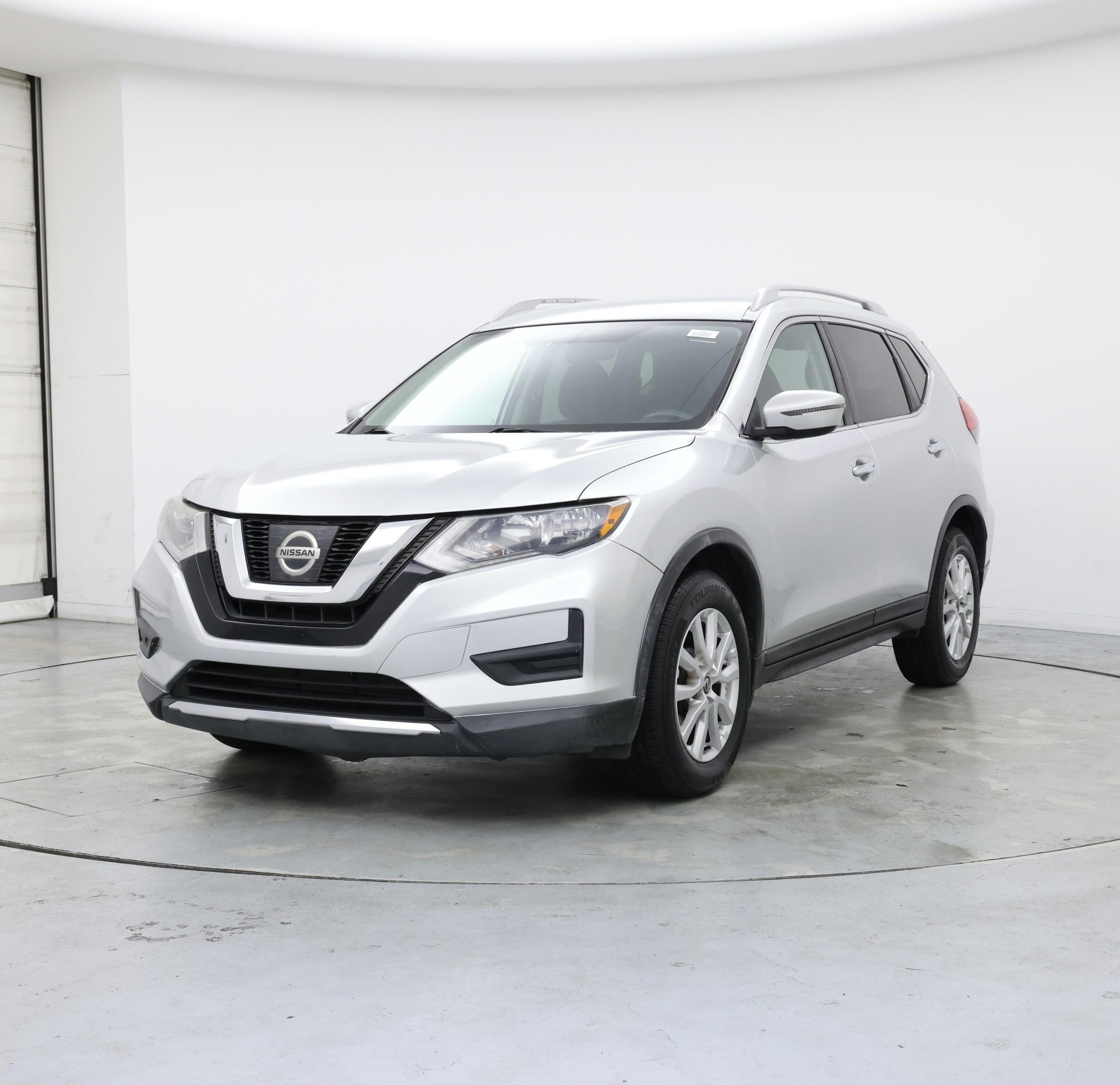 Thumbnail: 2017 Nissan Rogue - 4