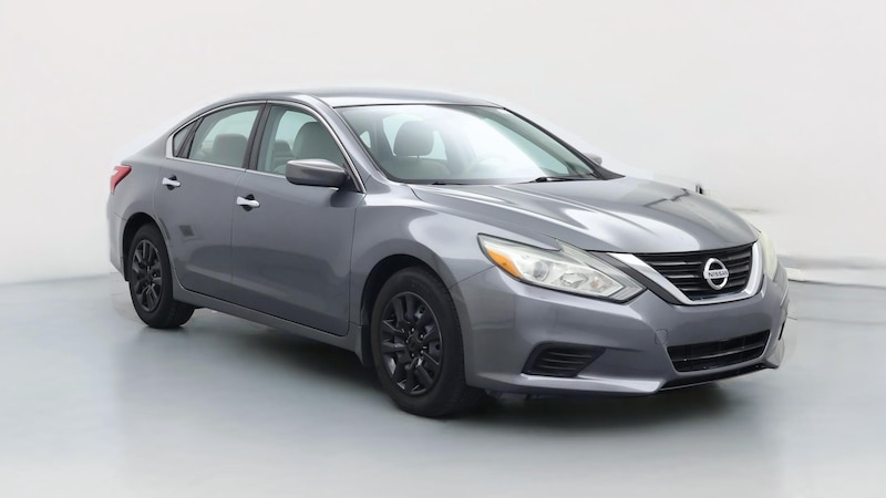 2016 Nissan Altima S Hero Image