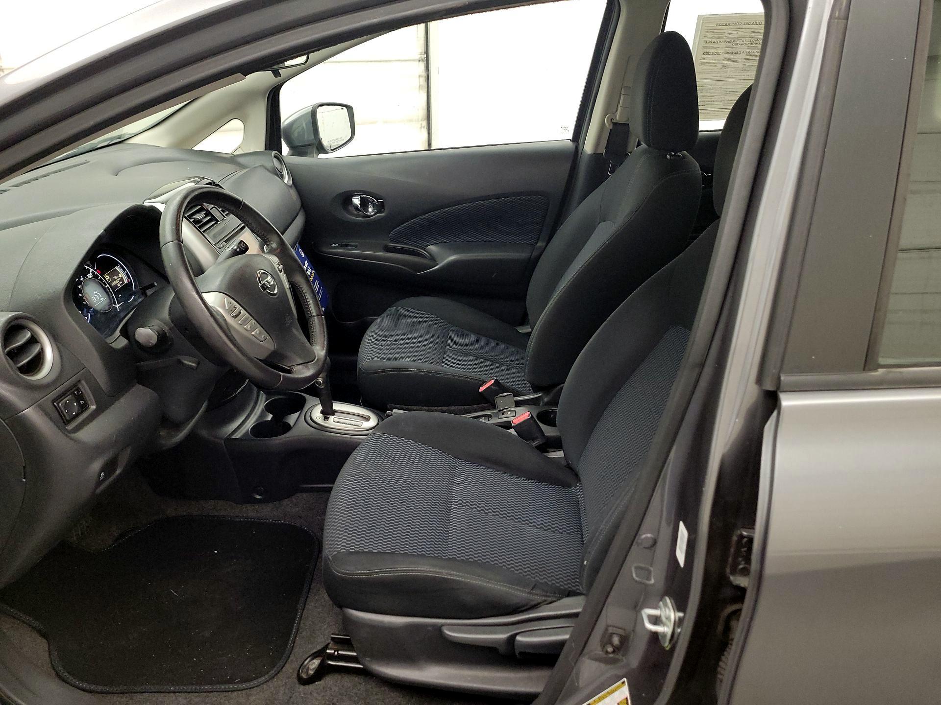 Thumbnail: 2016 Nissan Versa Note - 11