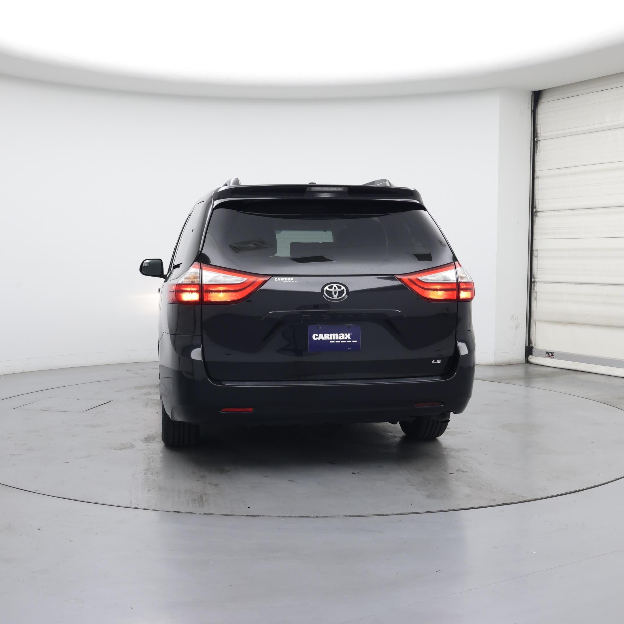 Thumbnail: 2015 Toyota Sienna - 6