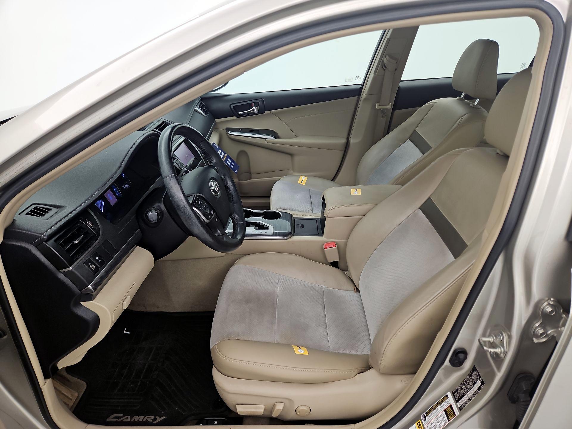 Thumbnail: 2014 Toyota Camry - 11