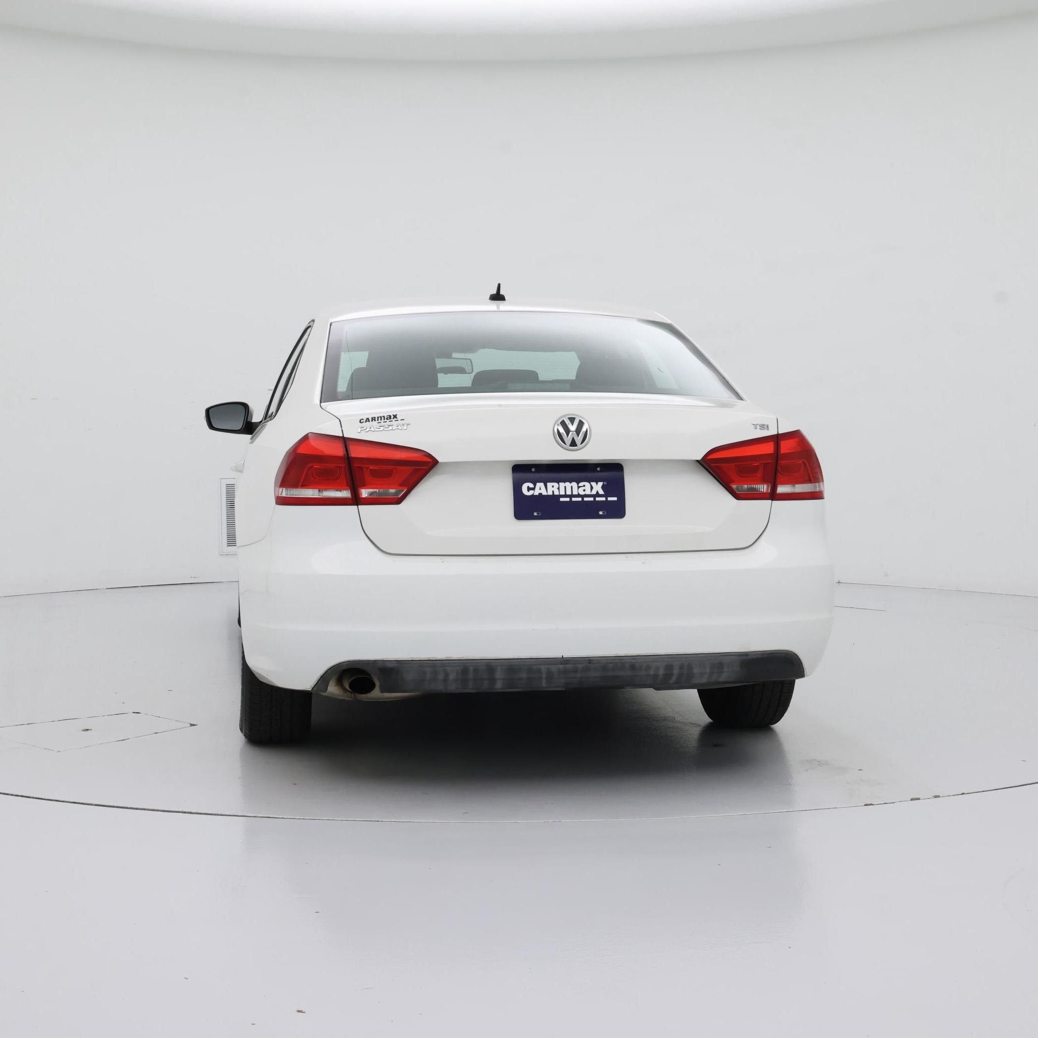 Thumbnail: 2014 Volkswagen Passat - 6