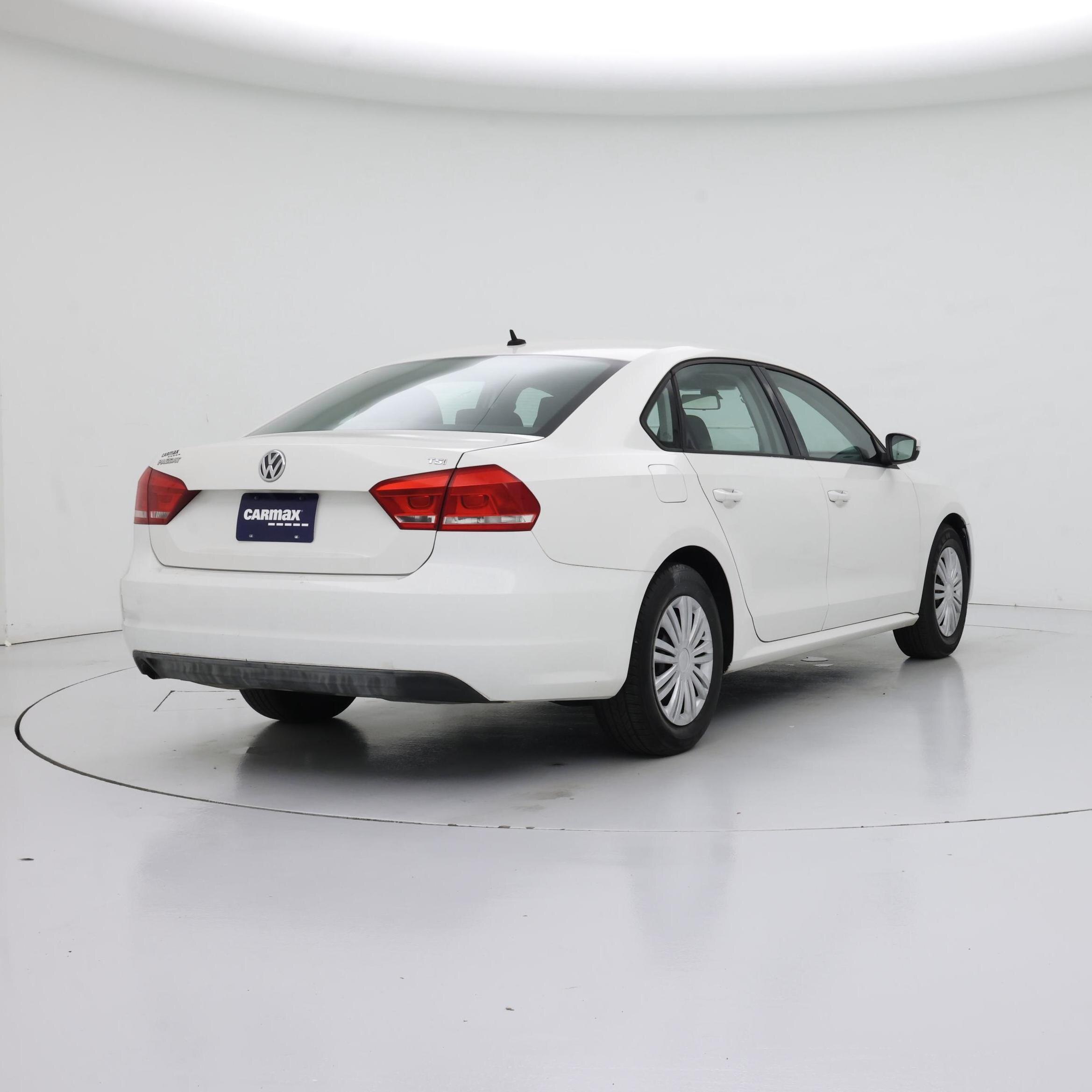 Thumbnail: 2014 Volkswagen Passat - 8