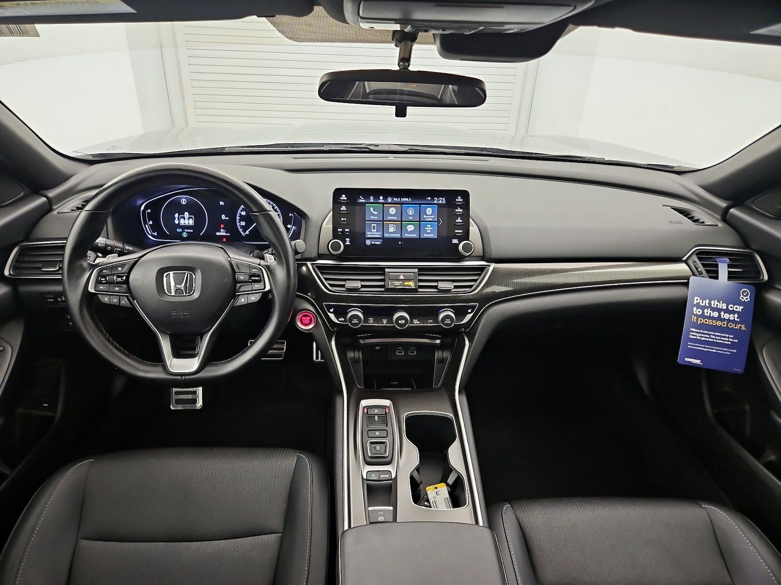 Apple CarPlay® & Android Auto™