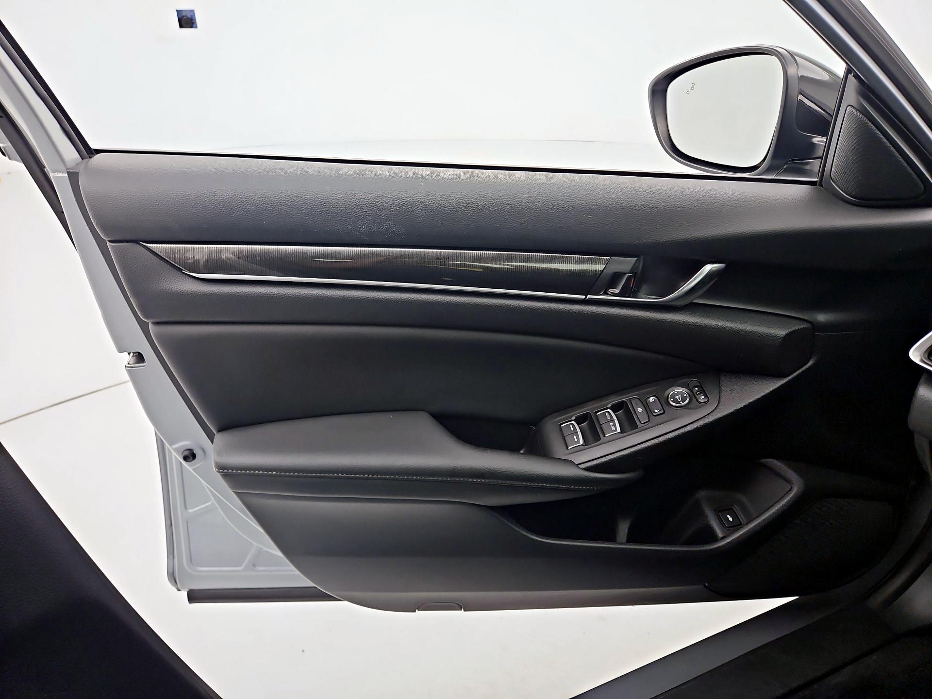 Thumbnail: 2021 Honda Accord - 12