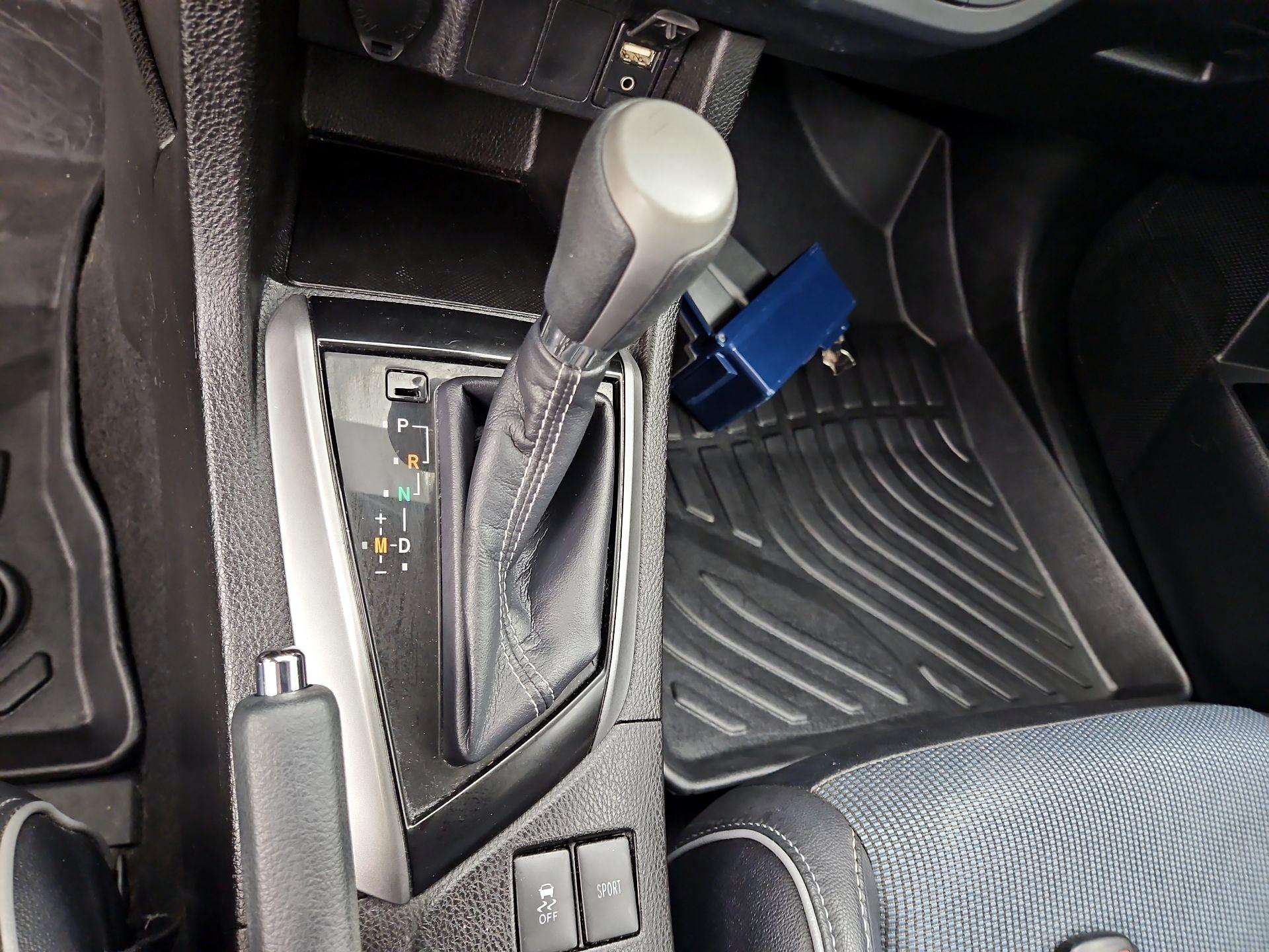 Thumbnail: 2016 Toyota Corolla - 17