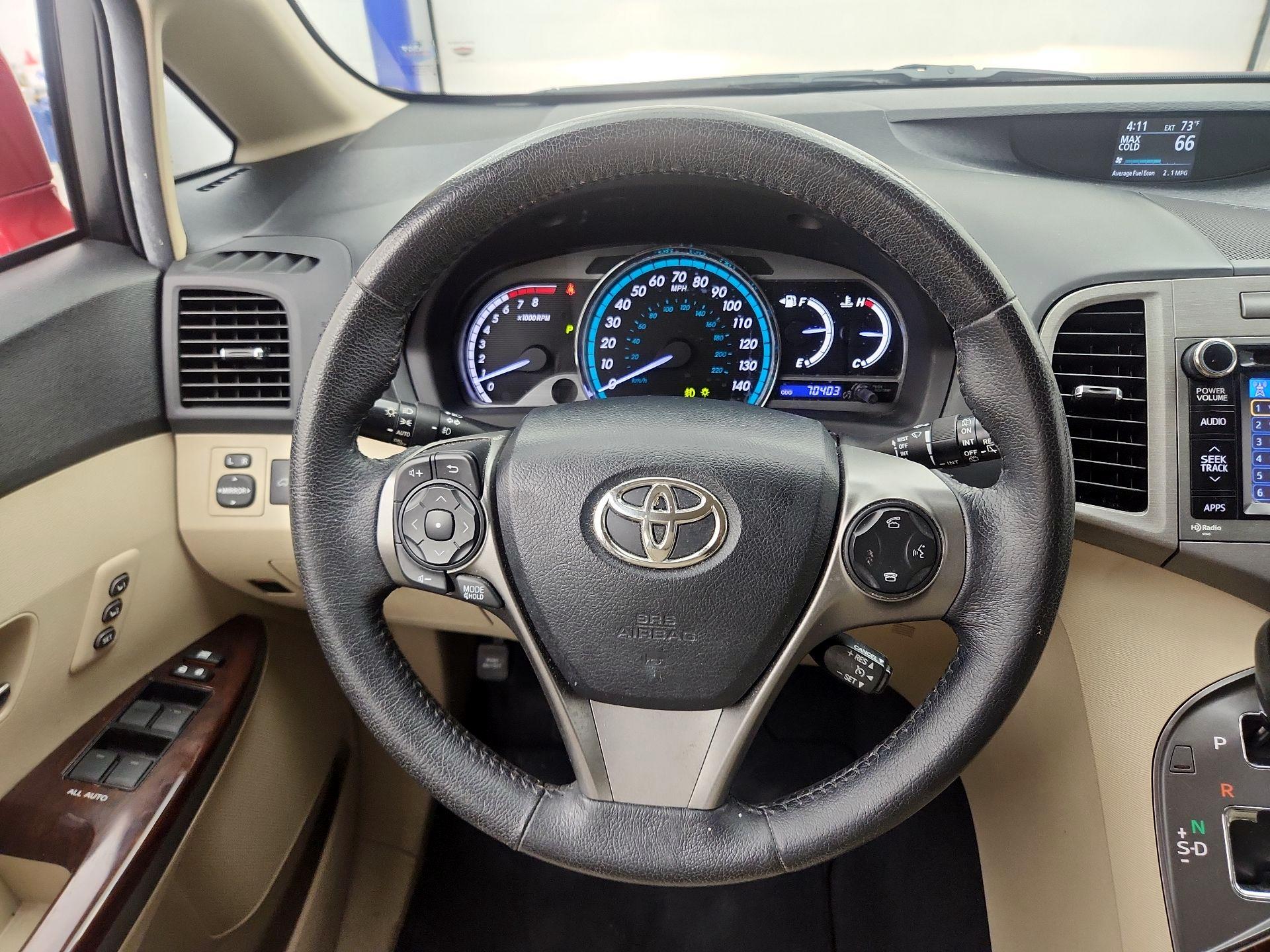 Thumbnail: 2013 Toyota Venza - 10
