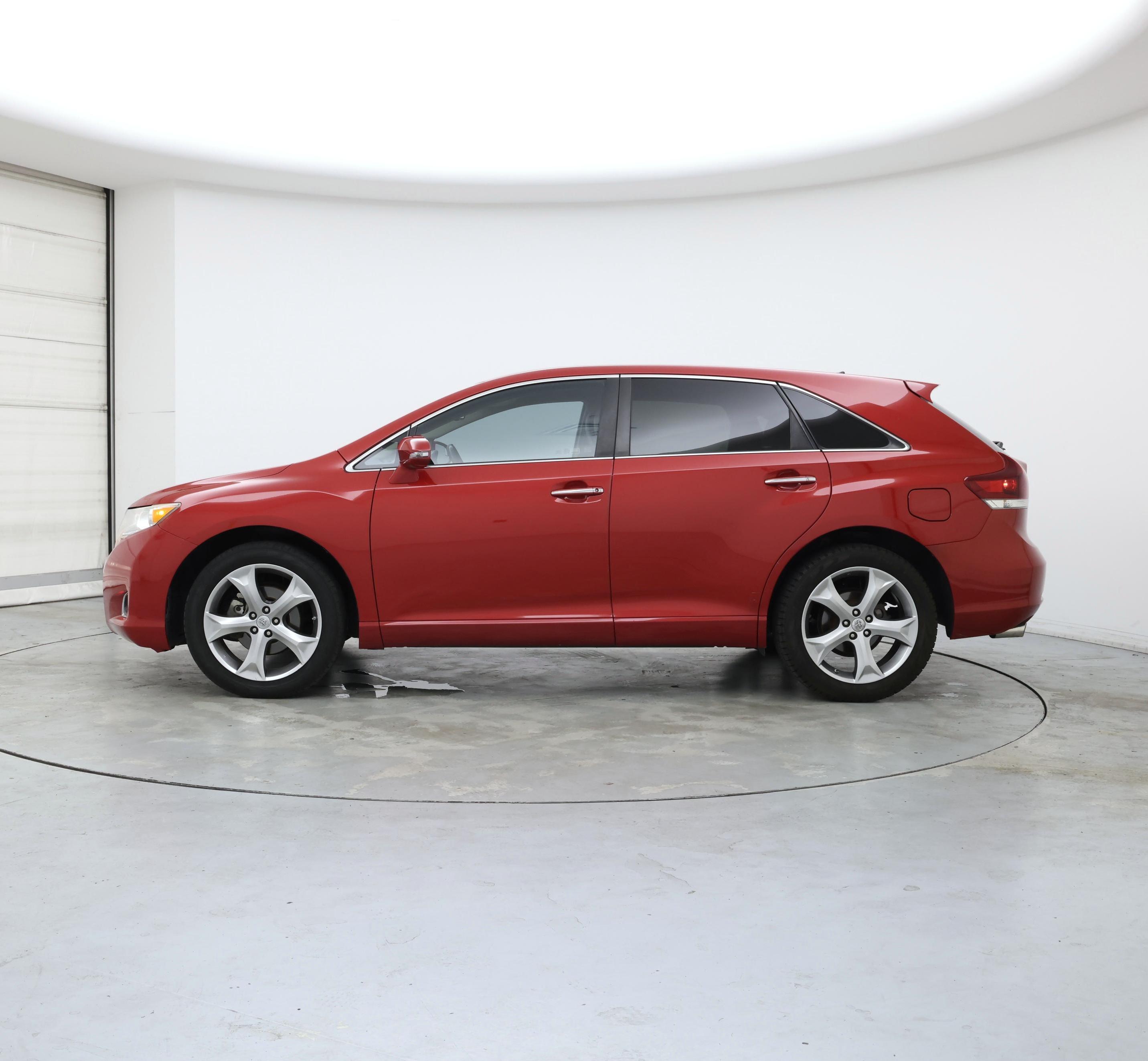 Thumbnail: 2013 Toyota Venza - 3