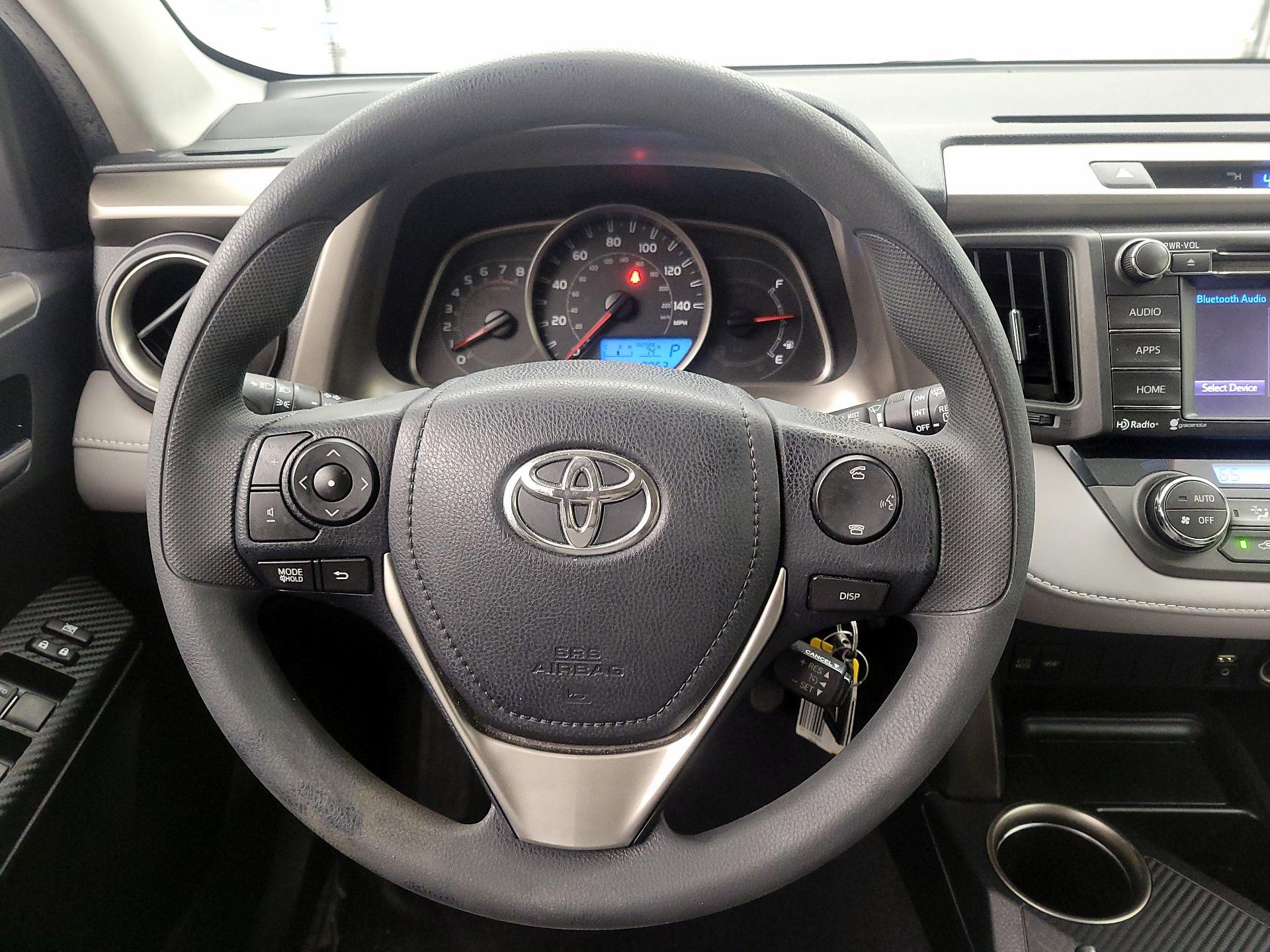Thumbnail: 2014 Toyota RAV4 - 10