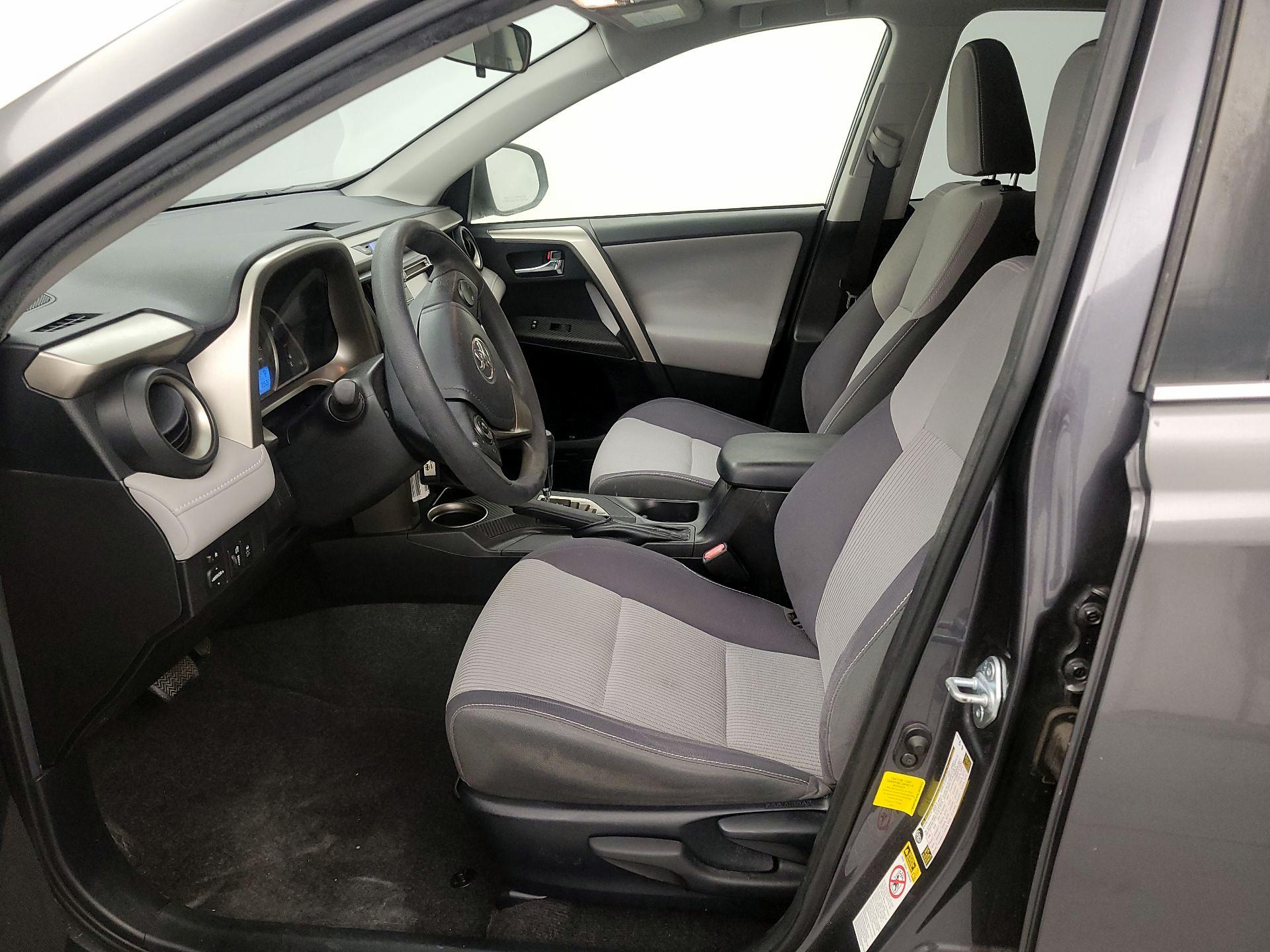 Thumbnail: 2014 Toyota RAV4 - 11