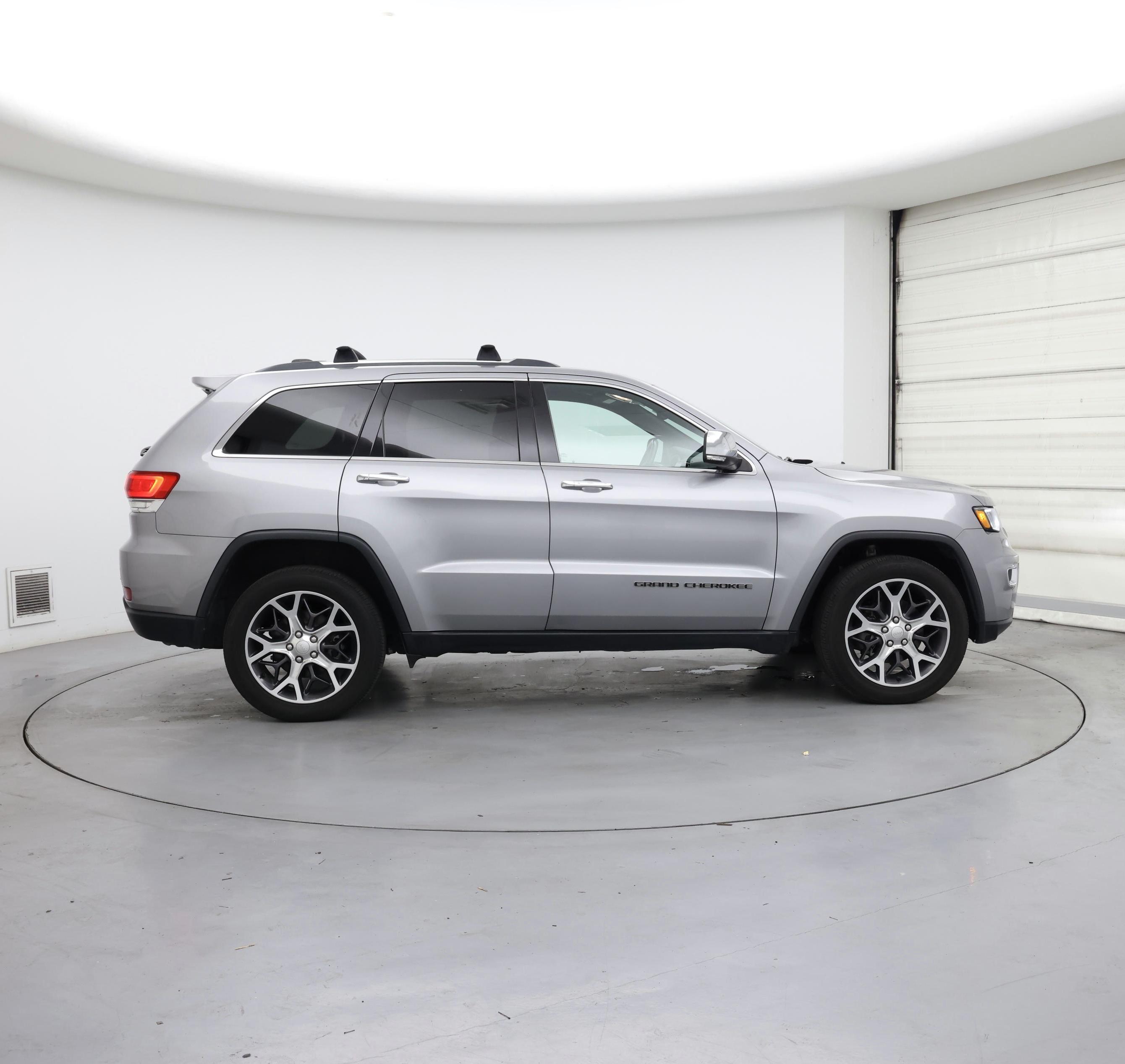 Thumbnail: 2019 Jeep Grand Cherokee - 7