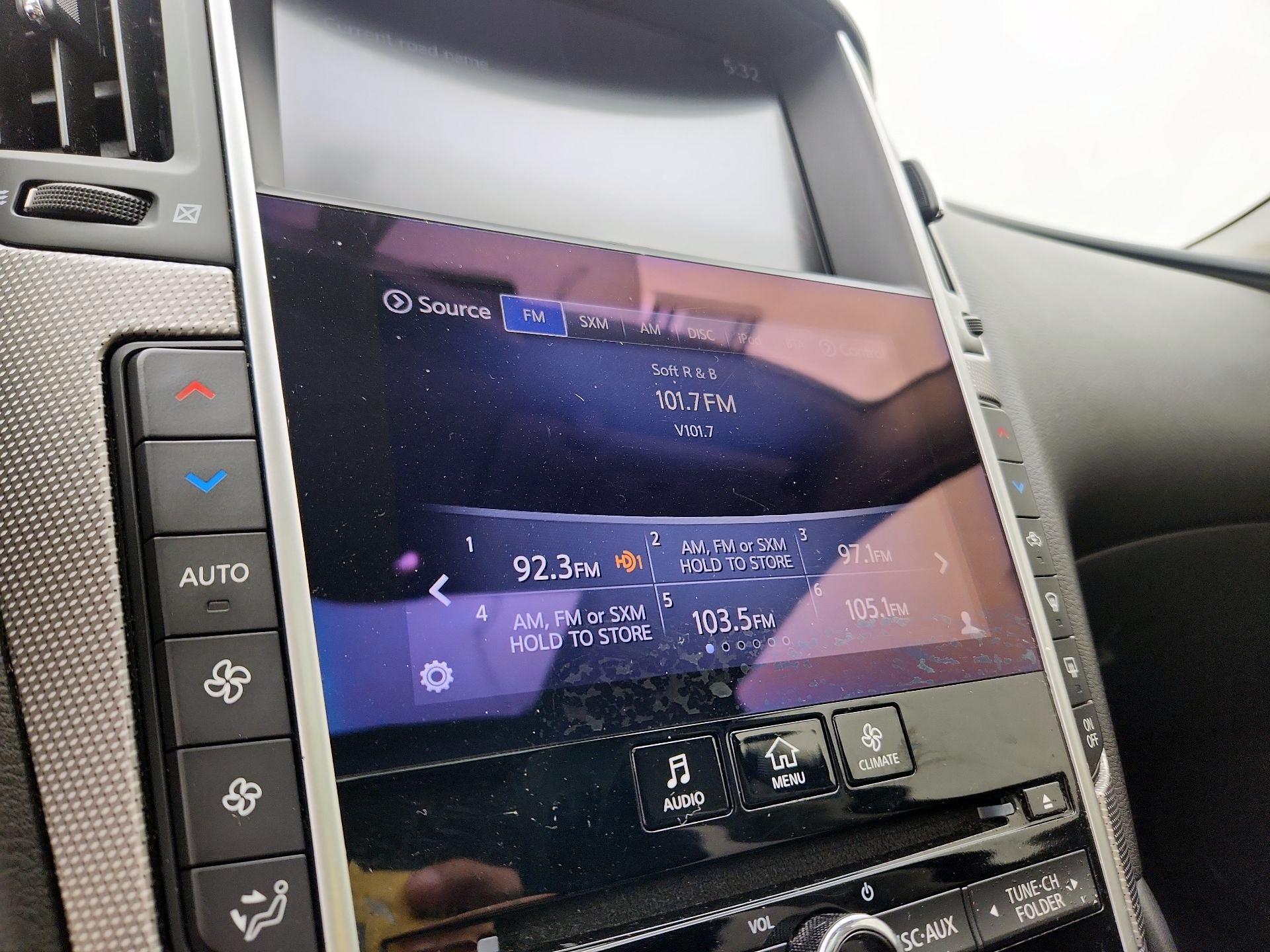 Thumbnail: 2015 INFINITI Q50 - 15