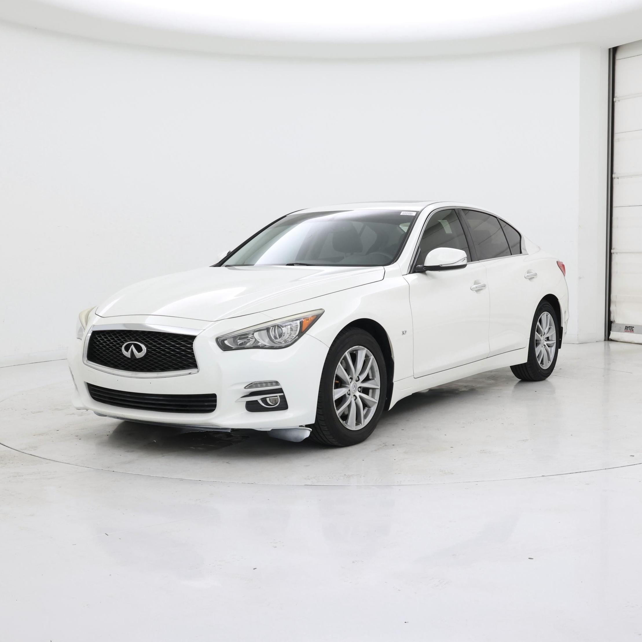 Thumbnail: 2015 INFINITI Q50 - 4