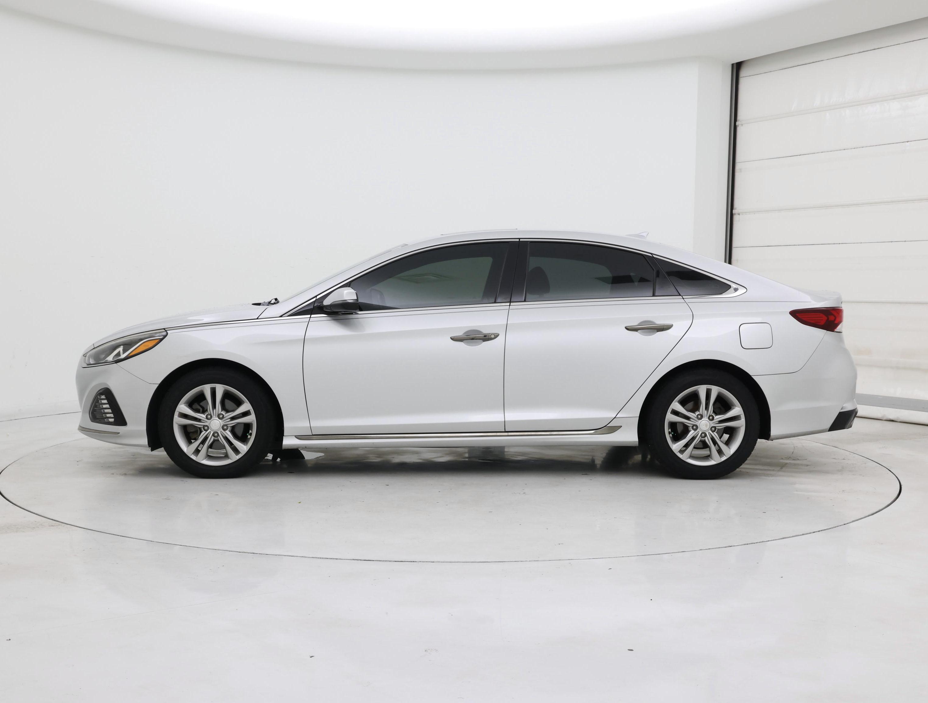 Thumbnail: 2018 Hyundai Sonata - 3