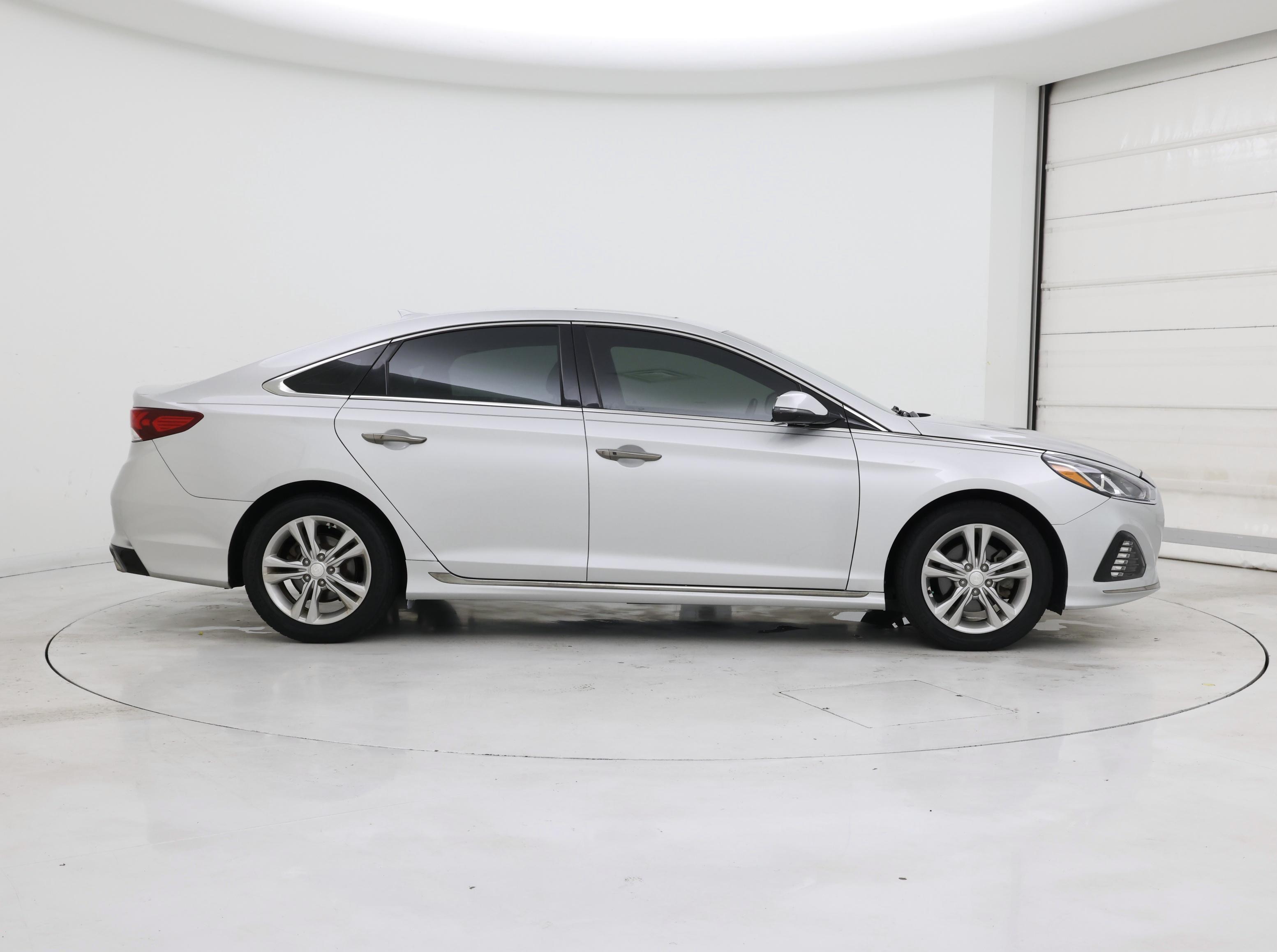 Thumbnail: 2018 Hyundai Sonata - 7