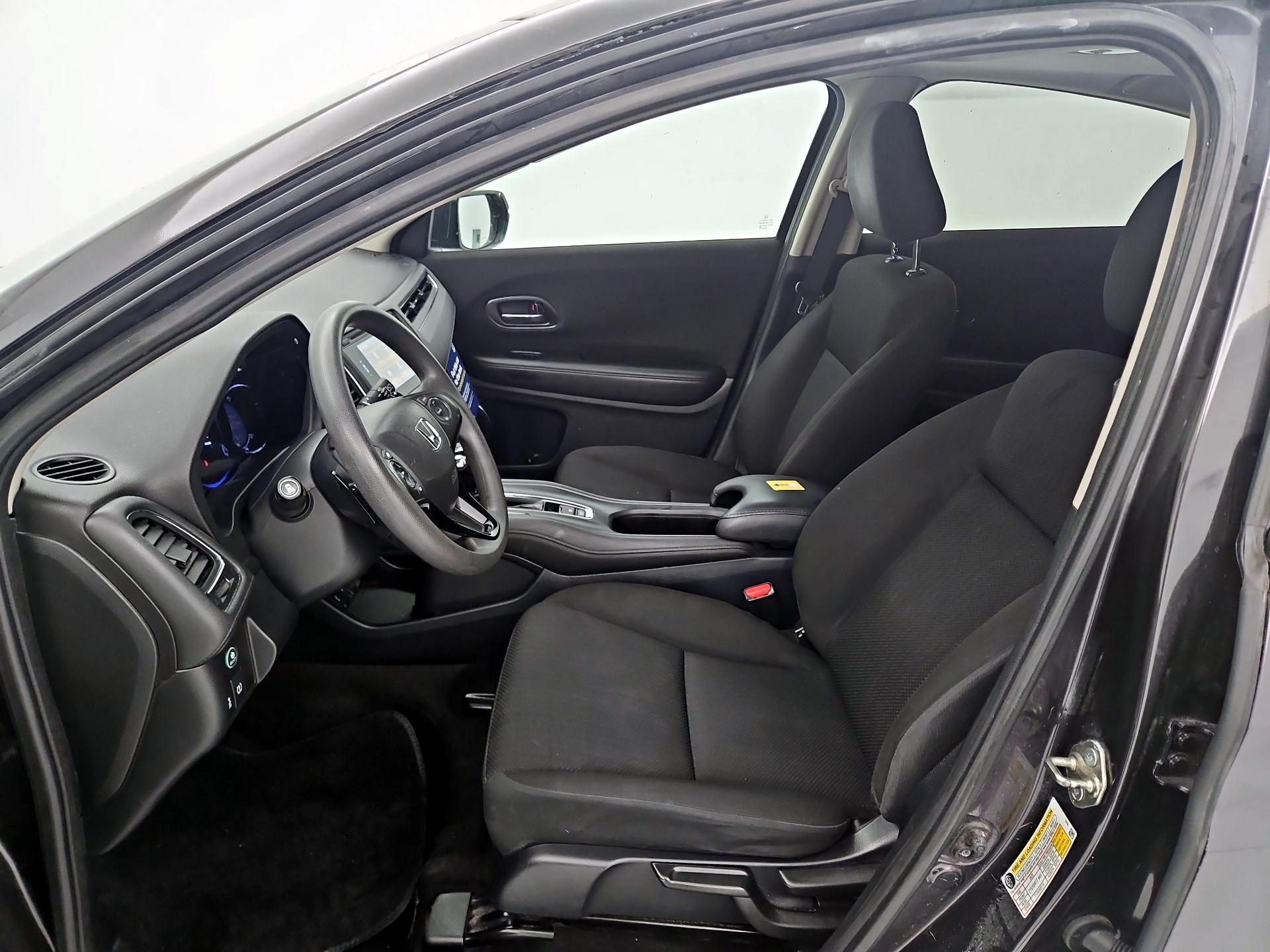 Thumbnail: 2018 Honda HR-V - 11