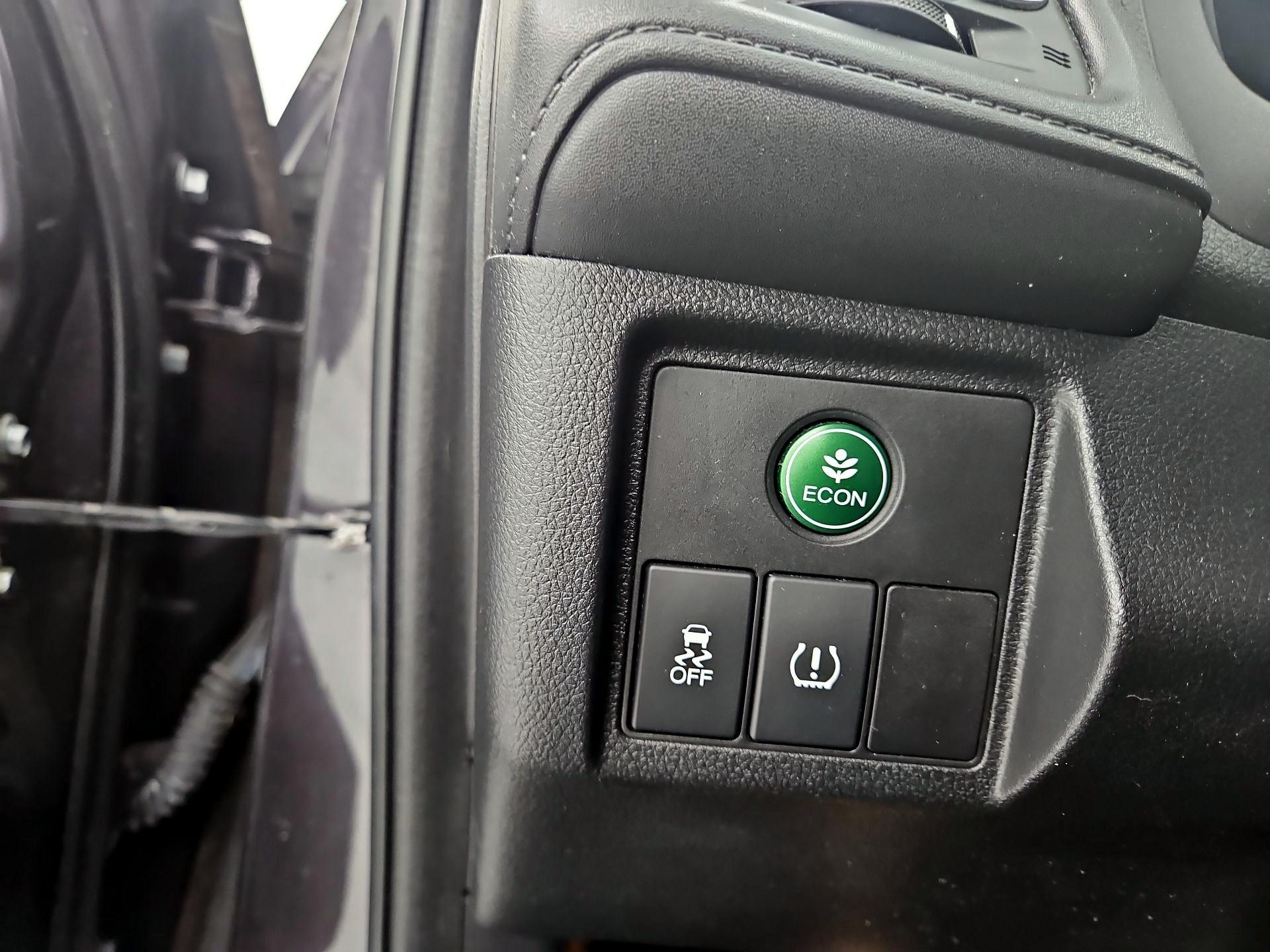 Thumbnail: 2018 Honda HR-V - 13