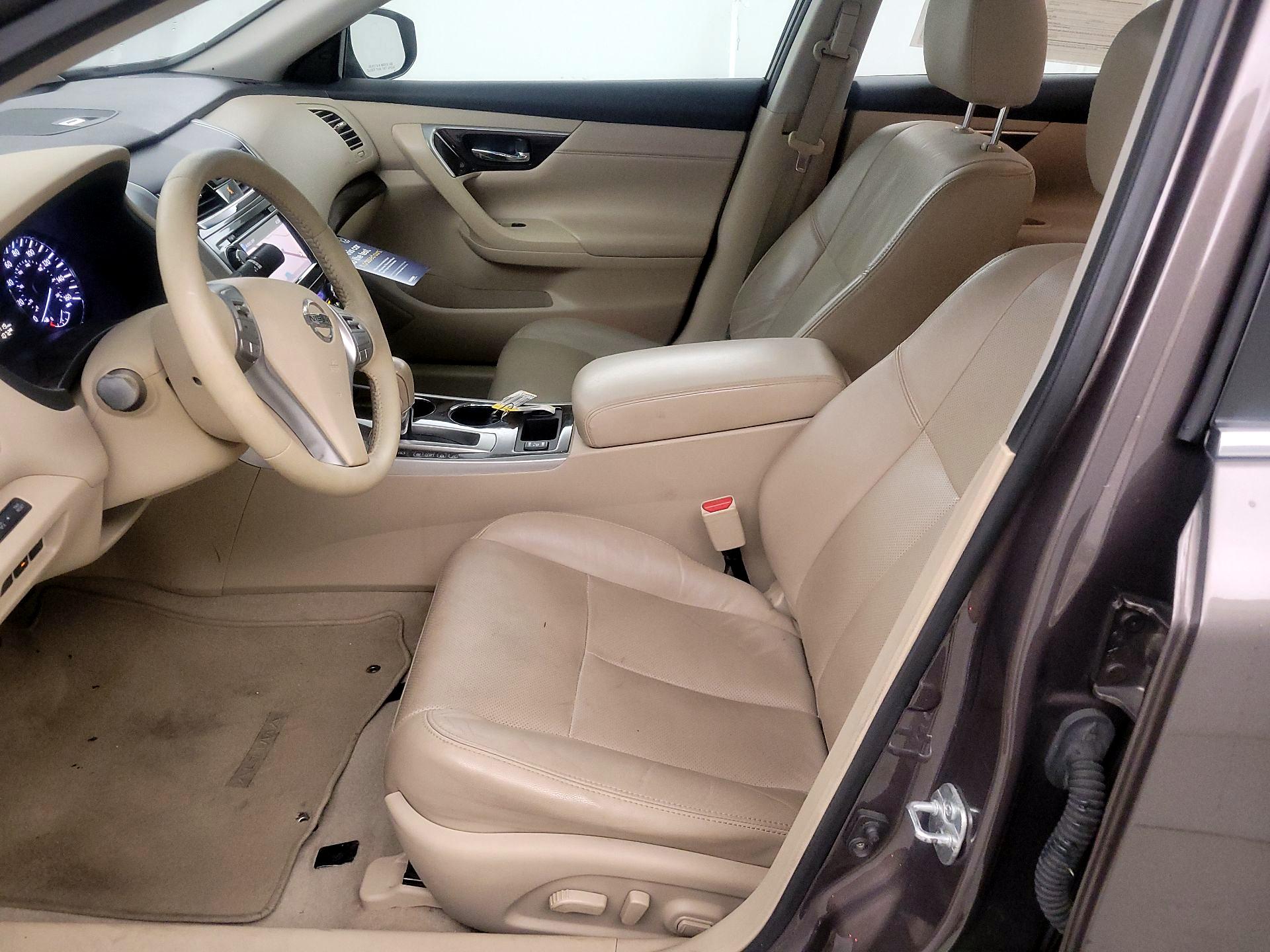 Thumbnail: 2014 Nissan Altima - 11
