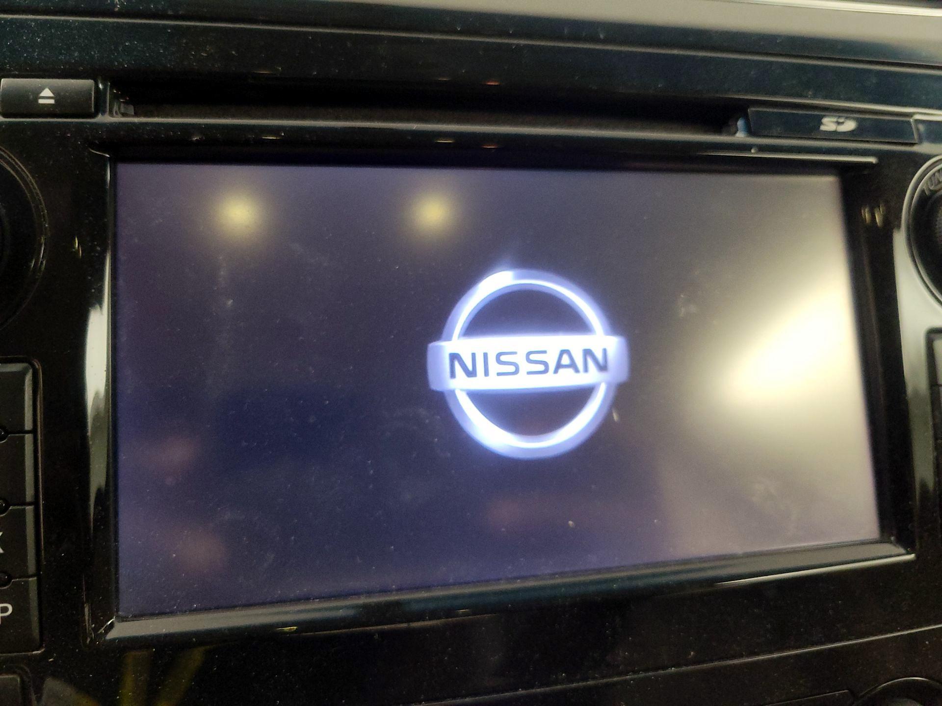 Thumbnail: 2014 Nissan Altima - 16