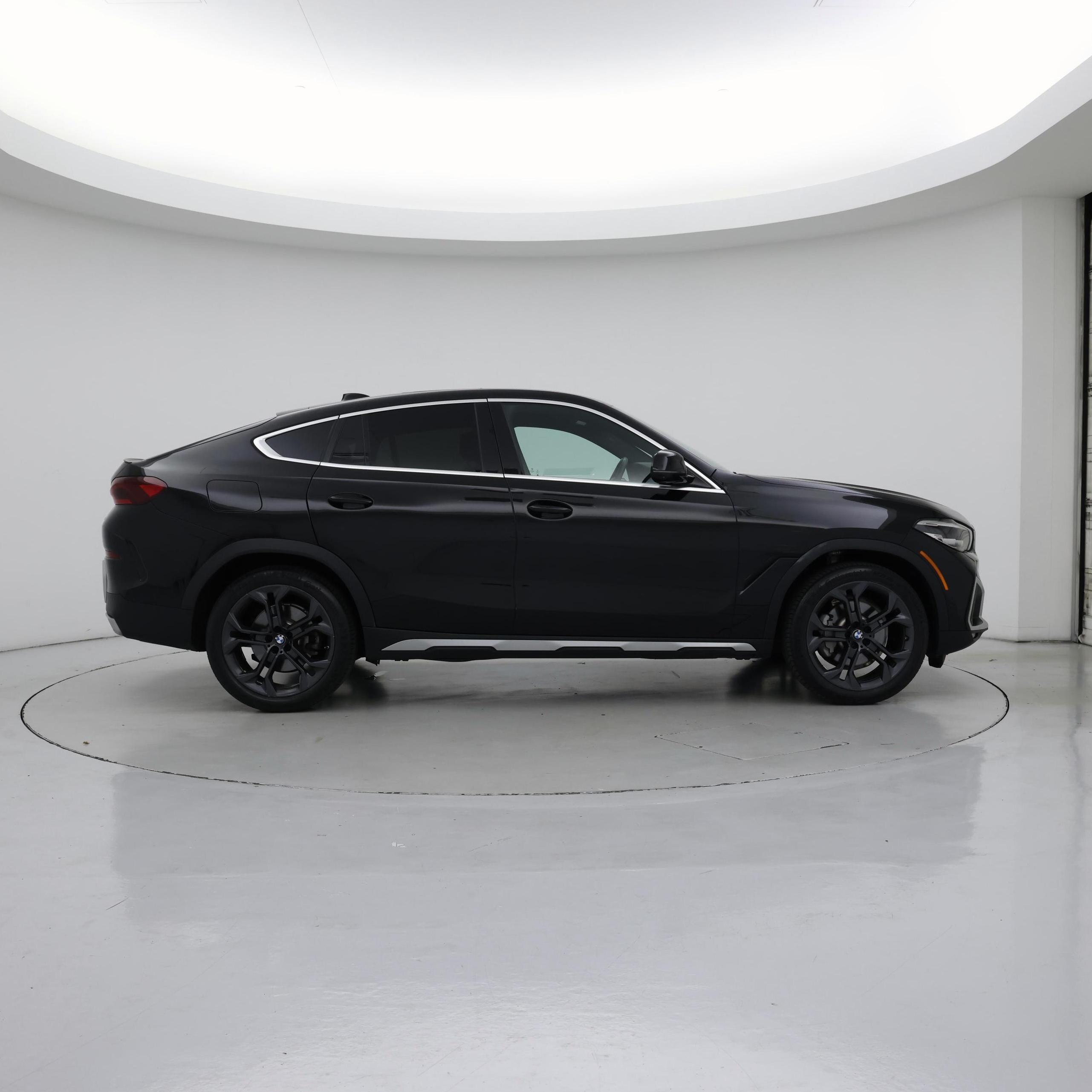 Thumbnail: 2021 BMW X6 - 7