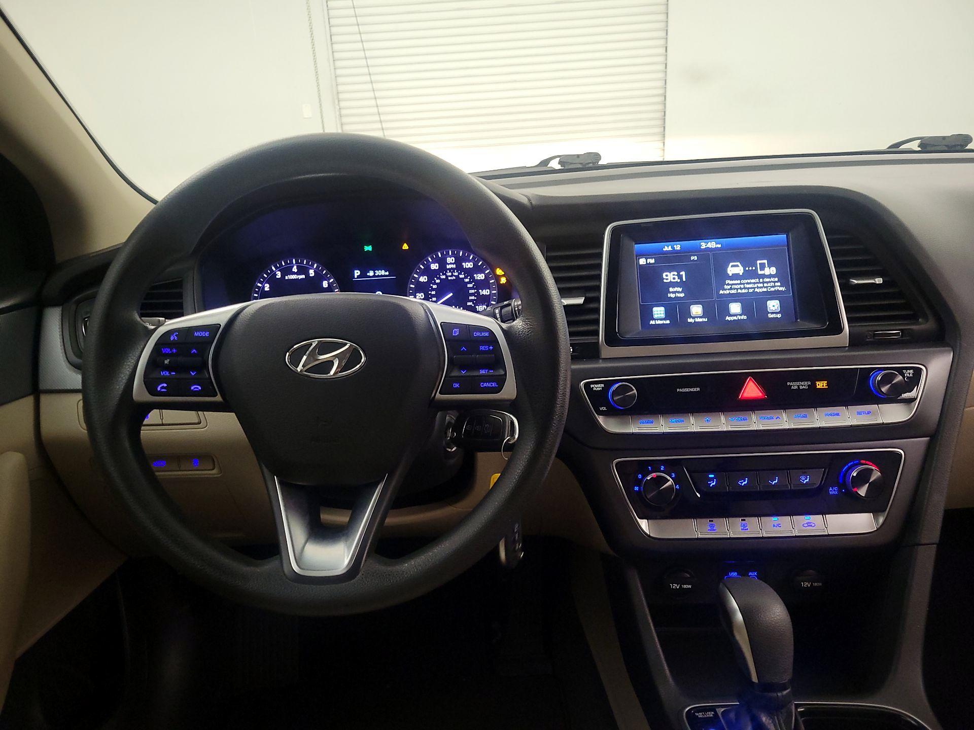 Thumbnail: 2019 Hyundai Sonata - 9