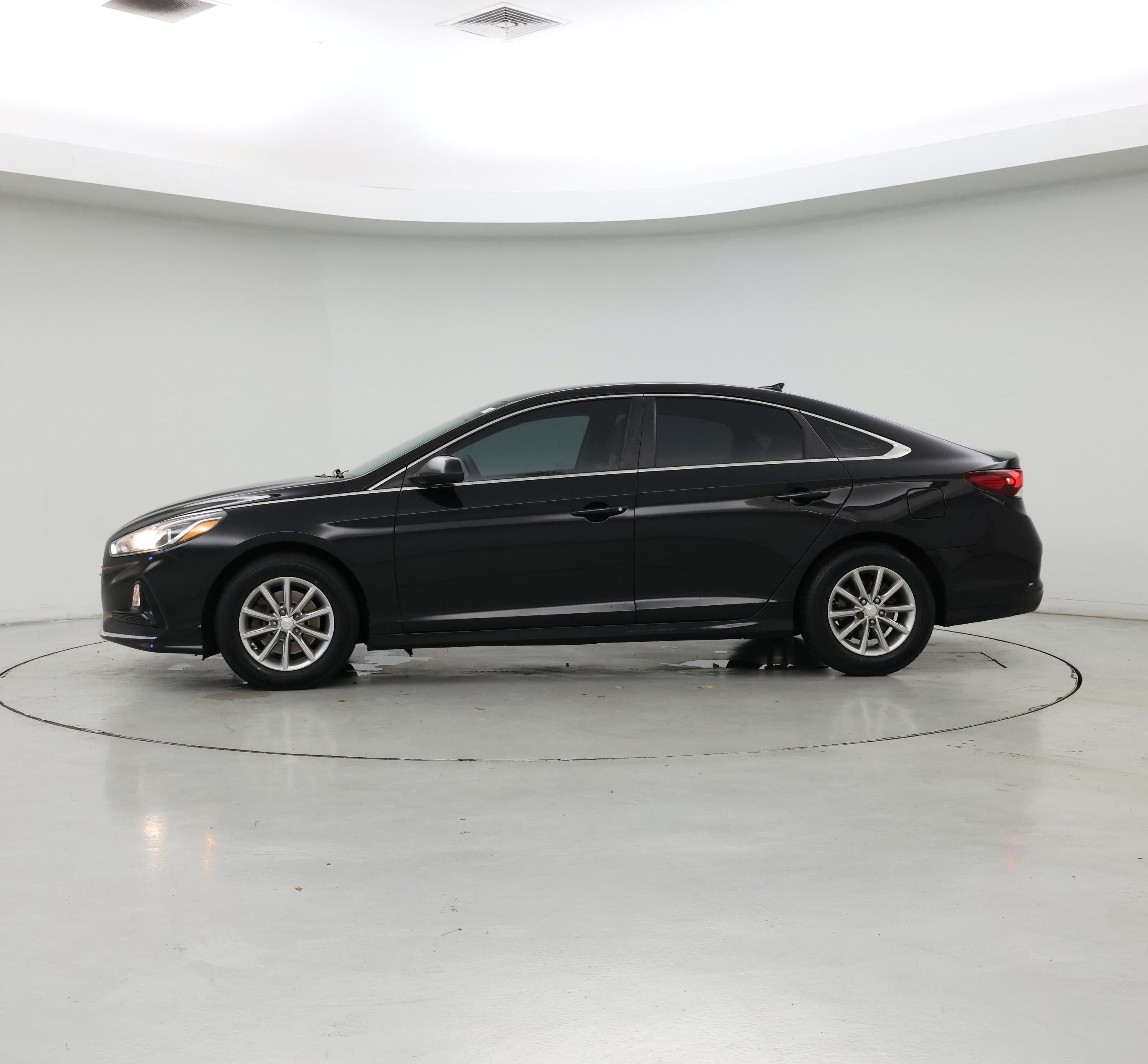 Thumbnail: 2019 Hyundai Sonata - 3