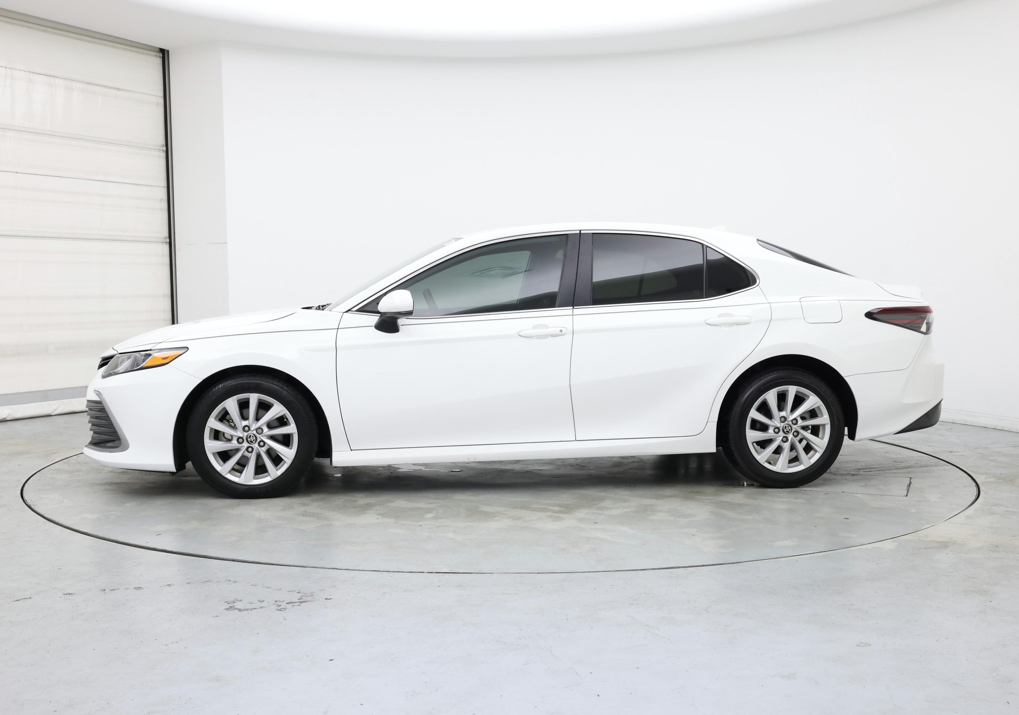 Thumbnail: 2023 Toyota Camry - 3