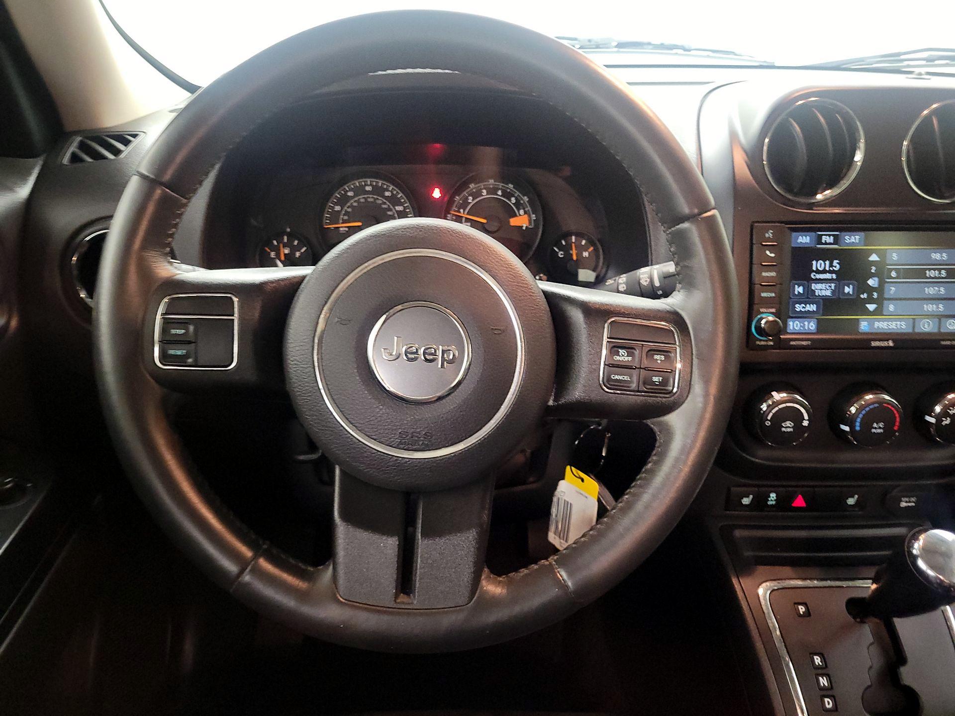 Thumbnail: 2016 Jeep Patriot - 10