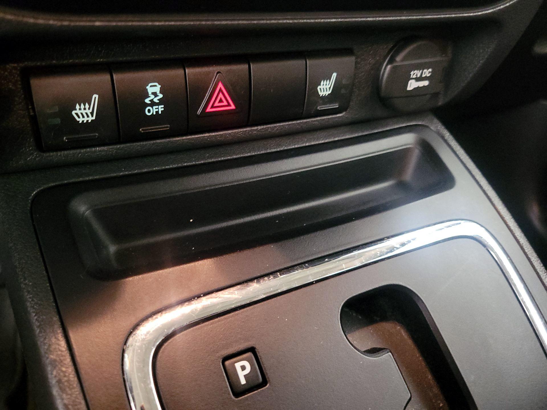 Thumbnail: 2016 Jeep Patriot - 18