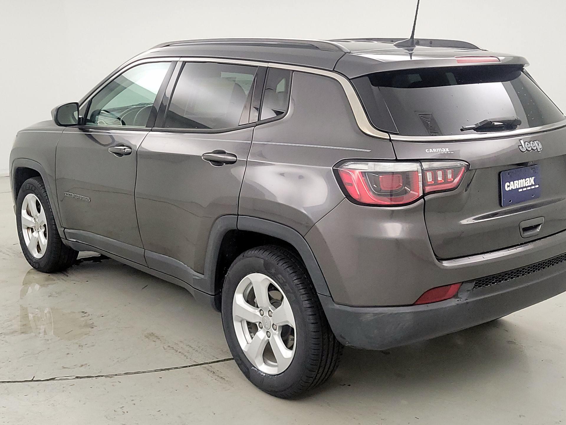 Thumbnail: 2019 Jeep Compass - 7