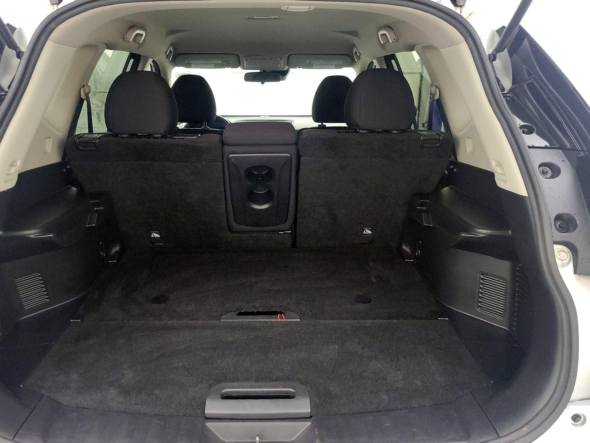 Thumbnail: 2019 Nissan Rogue - 20