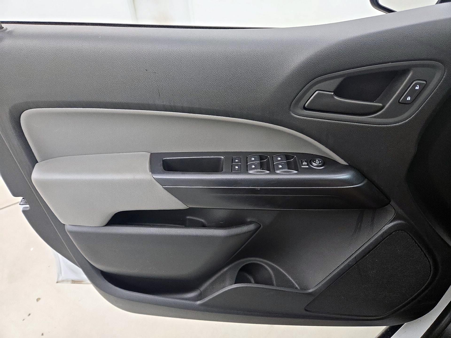 Thumbnail: 2019 Chevrolet Colorado - 12