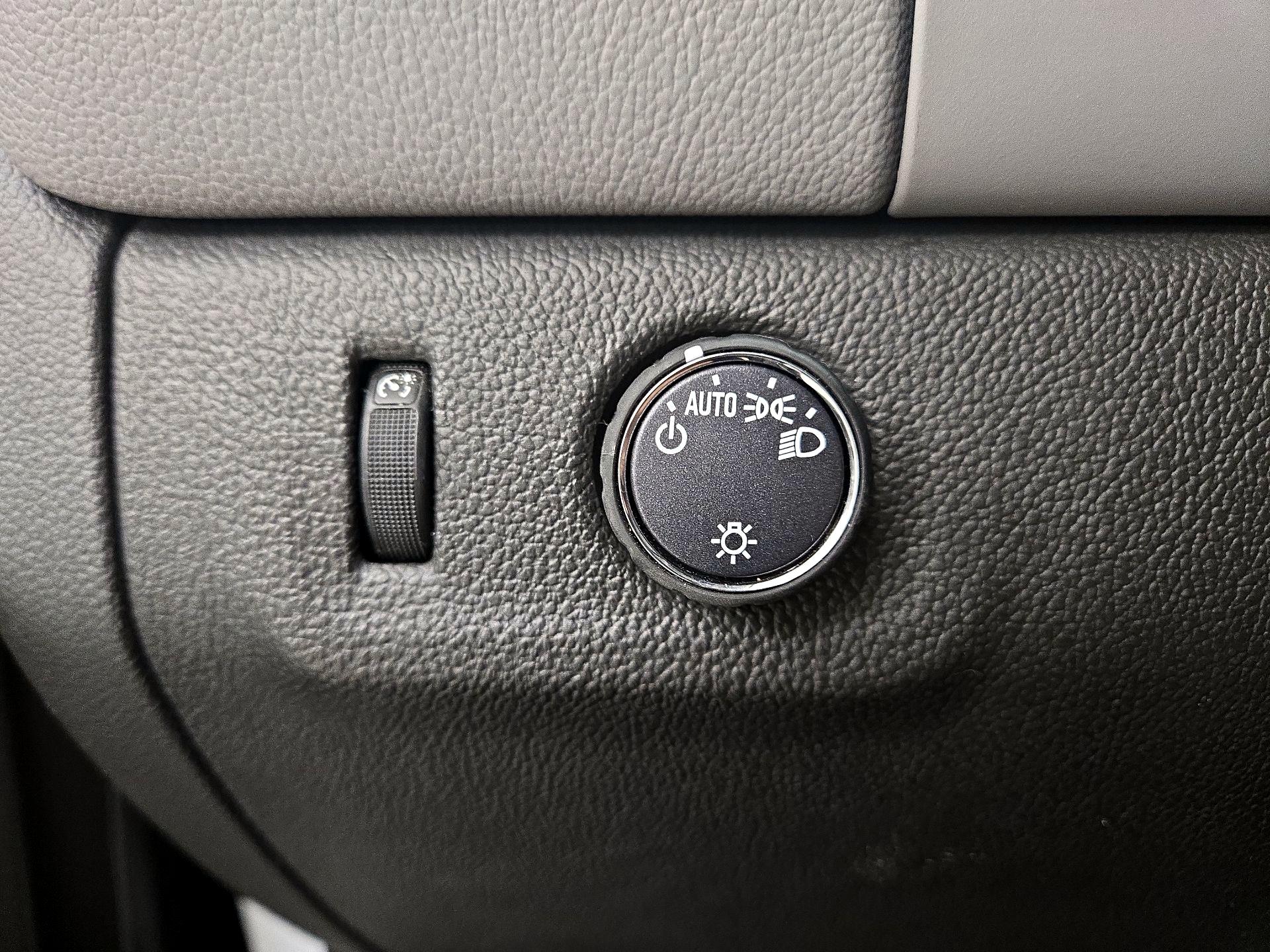 Thumbnail: 2019 Chevrolet Colorado - 13
