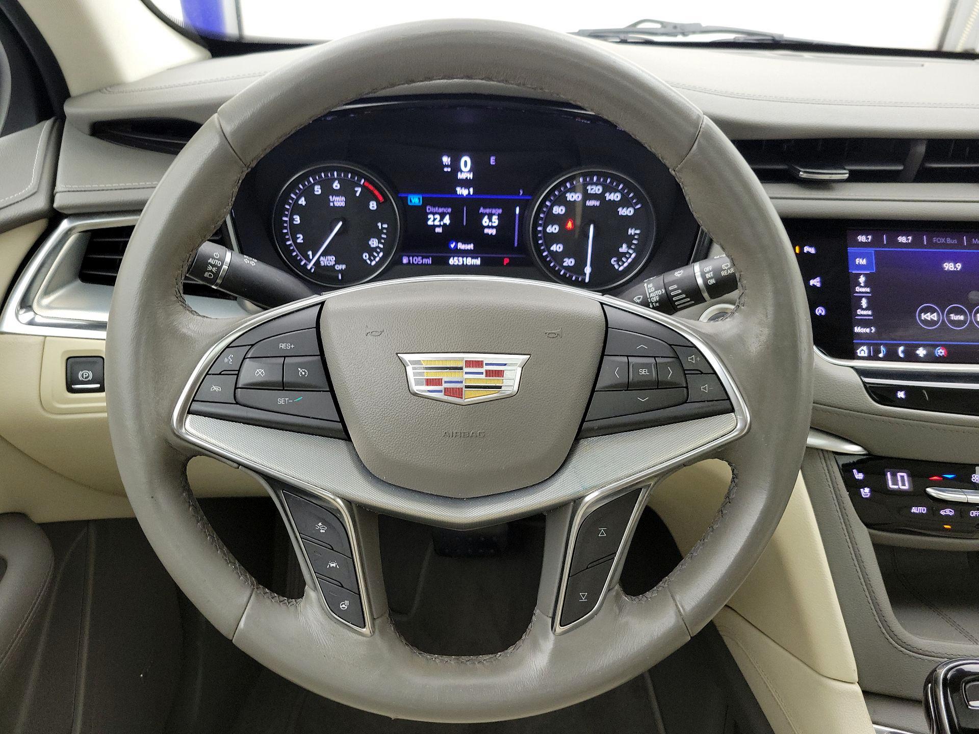 Thumbnail: 2020 Cadillac XT5 - 10
